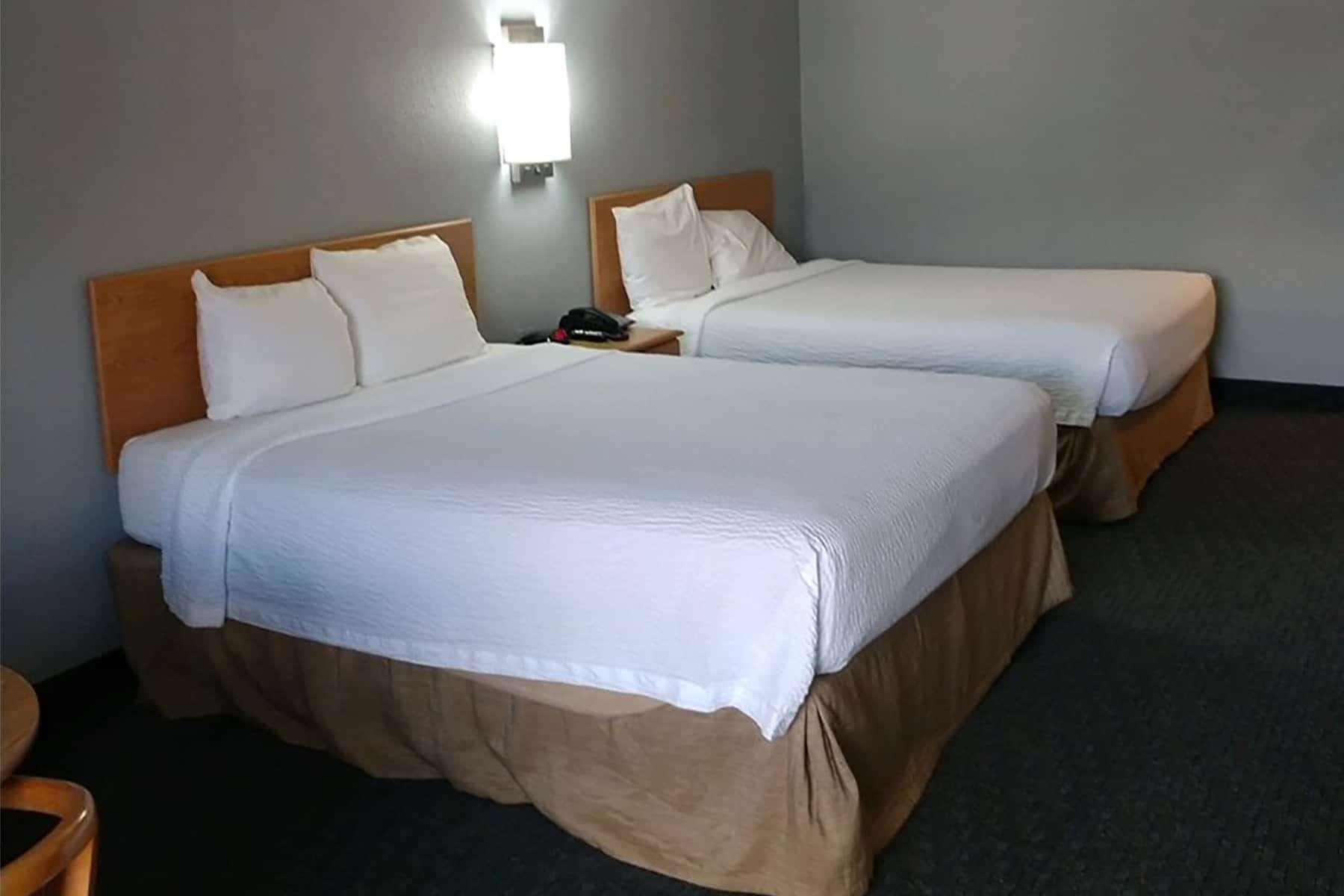 Days Inn by Wyndham Waynesville NC — photo 5