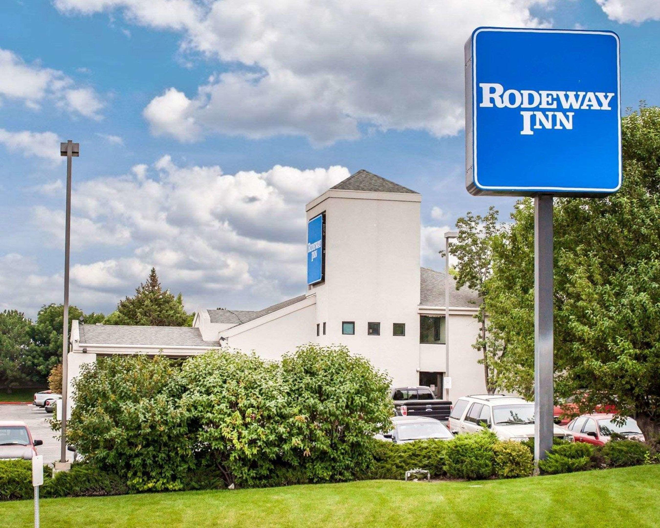 Rodeway Inn Airport — photo 4