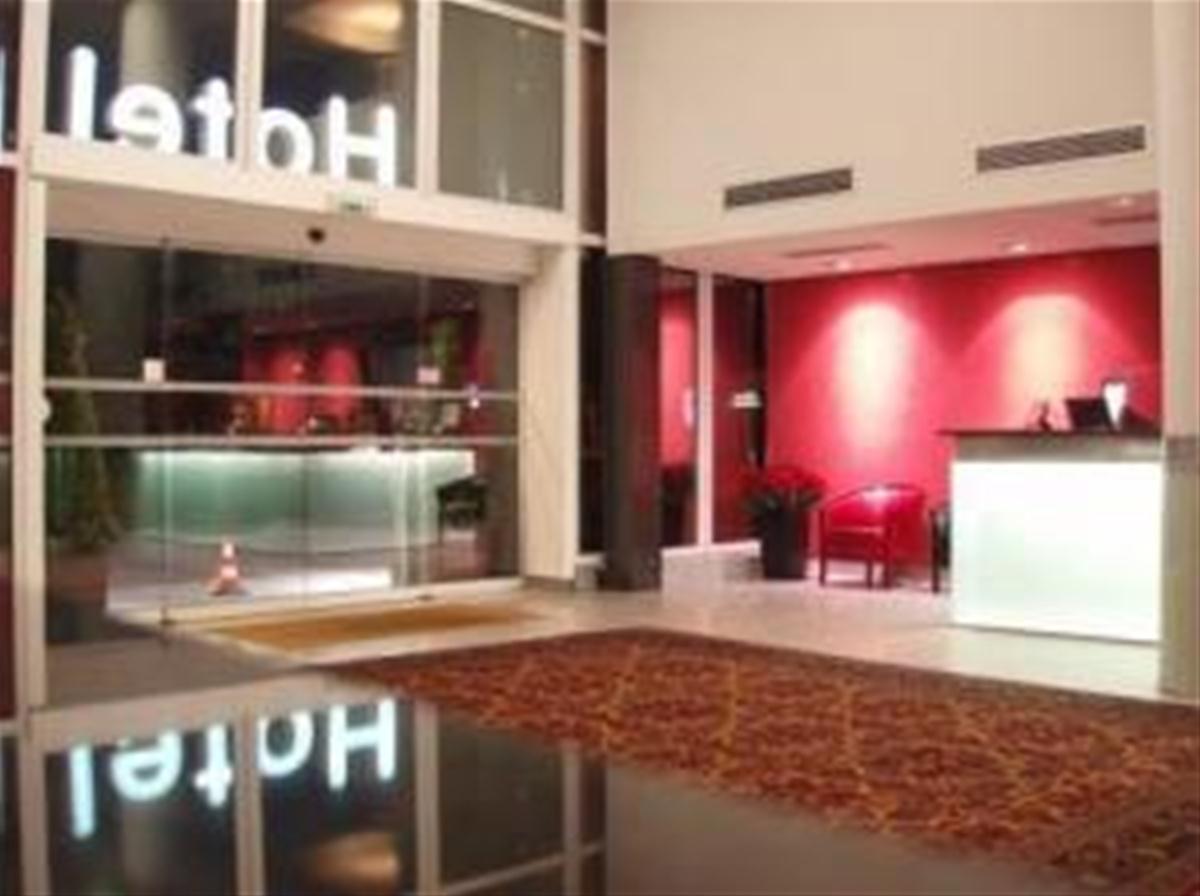 Urban Hotel Amadeos — photo 4