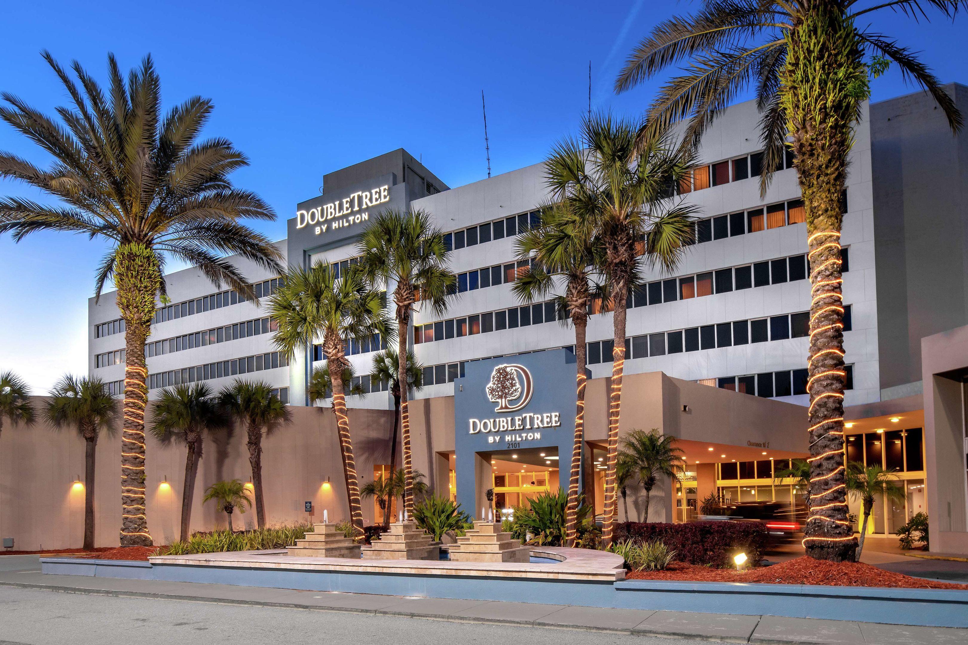 DoubleTree by Hilton Hotel Jacksonville Airport — photo 4