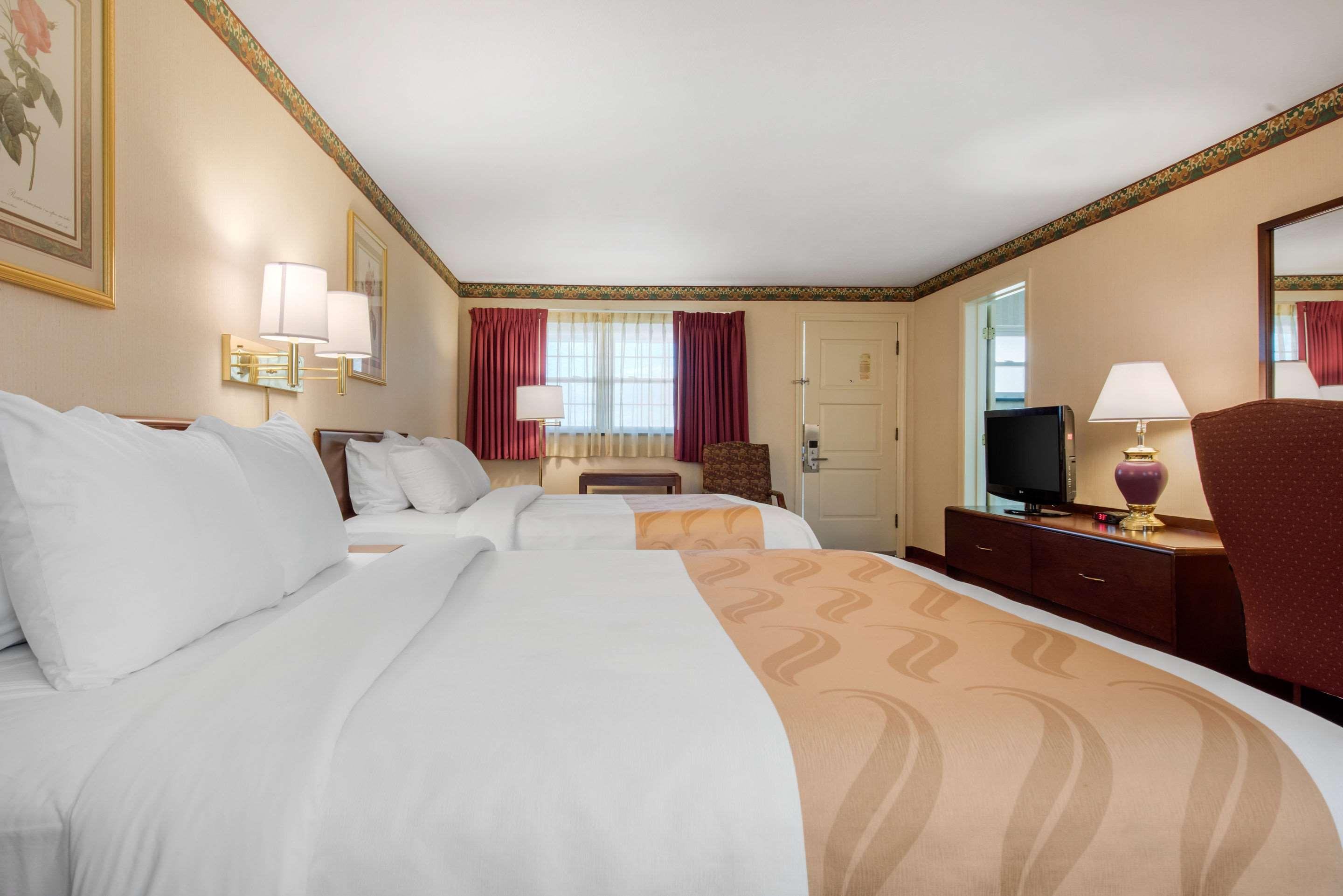 Quality Inn Breeze Manor — photo 4