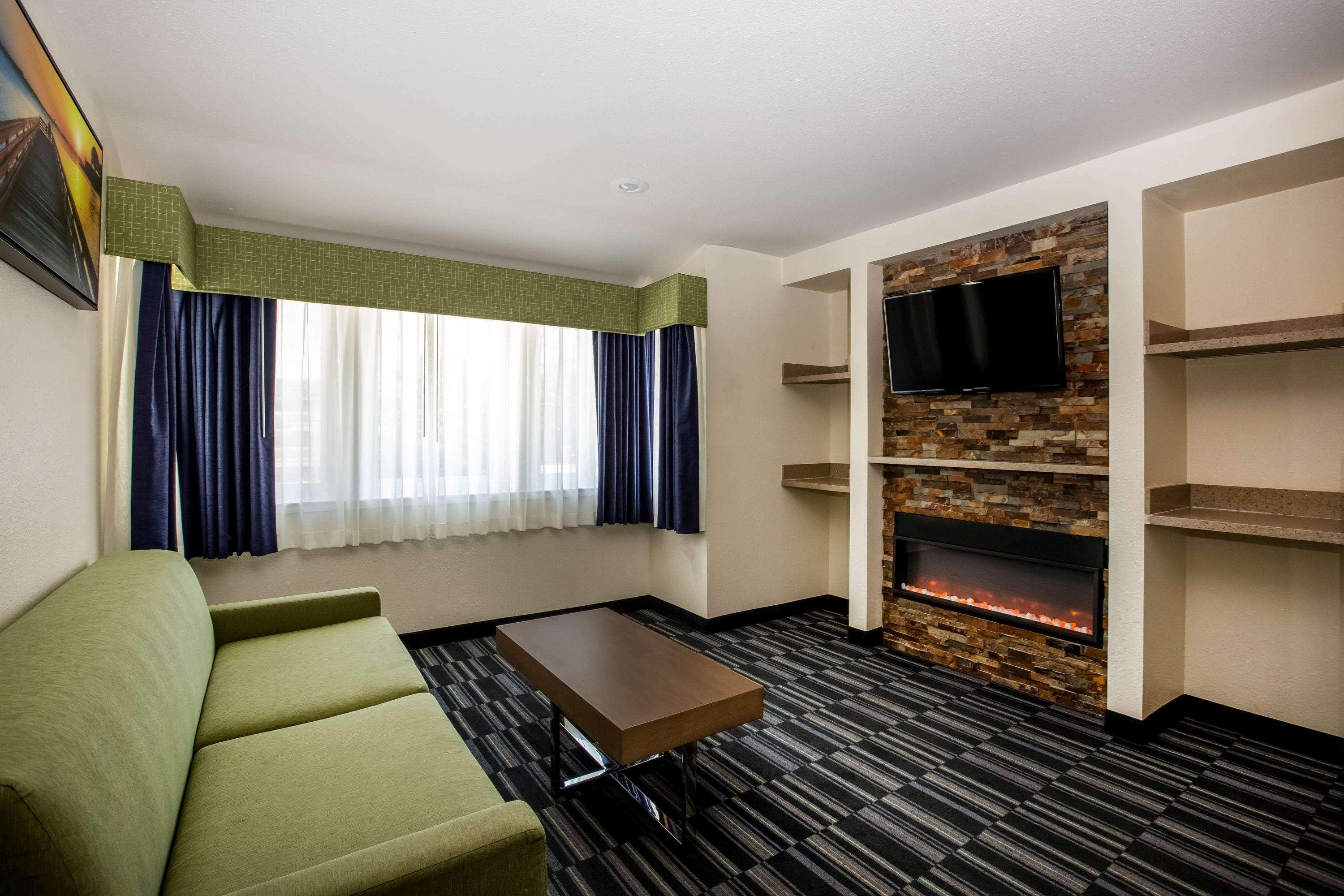 Days Inn Monterey Downtown — photo 4