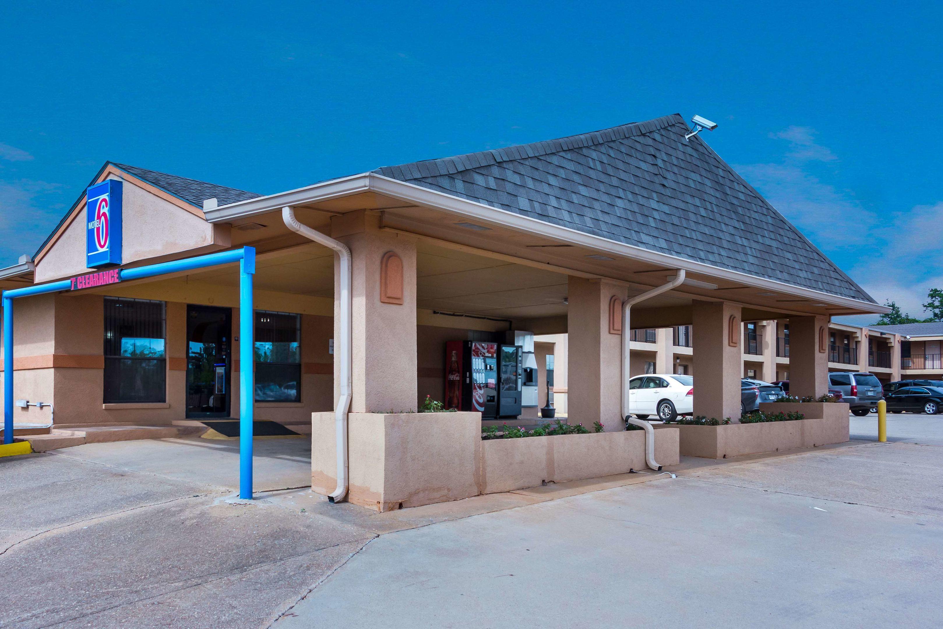 Motel 6 Marshall Tx — photo 4