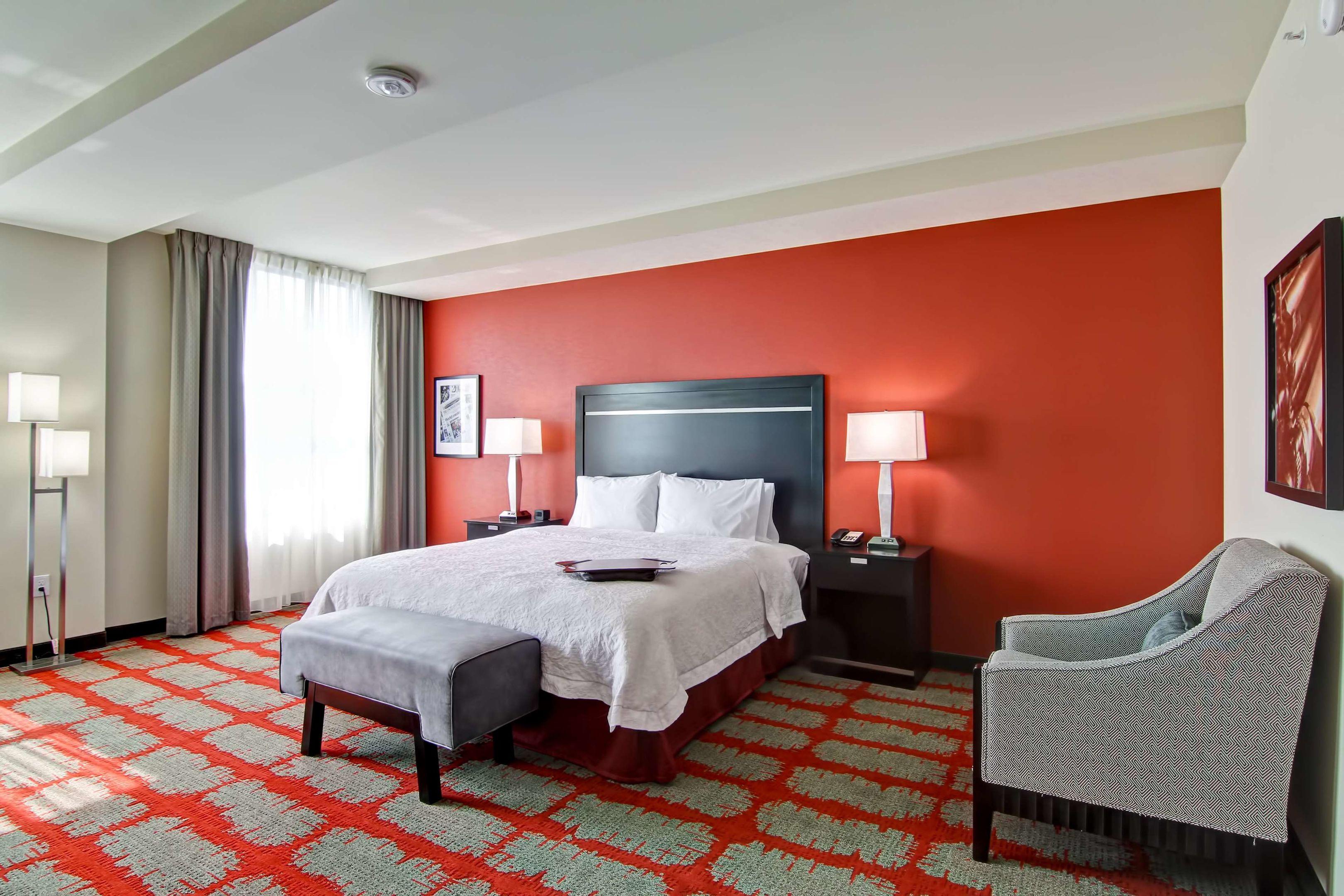 Hampton Inn and Suites Cincinnati-Downtown — photo 5