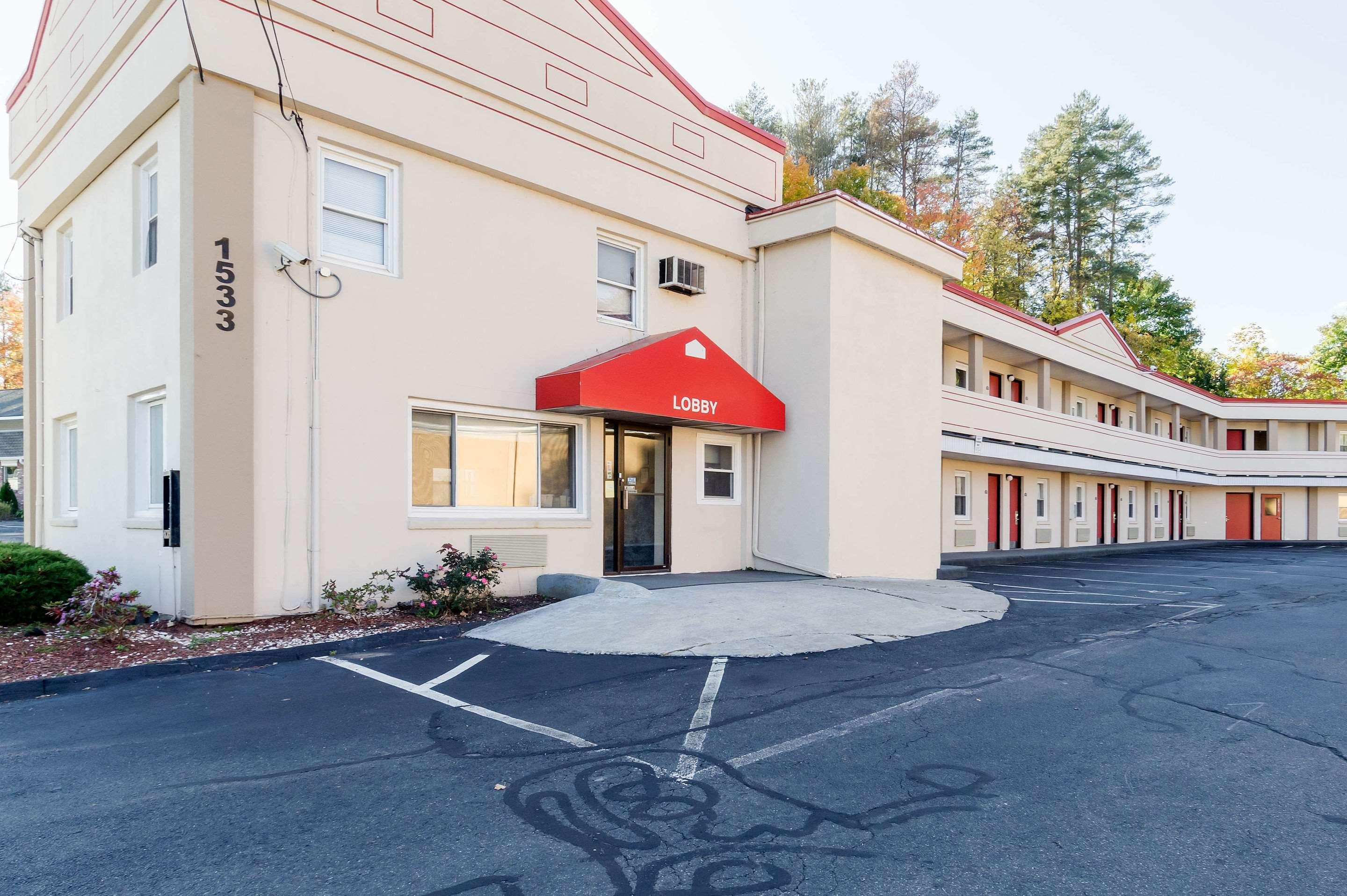 Econo Lodge West Springfield — photo 5