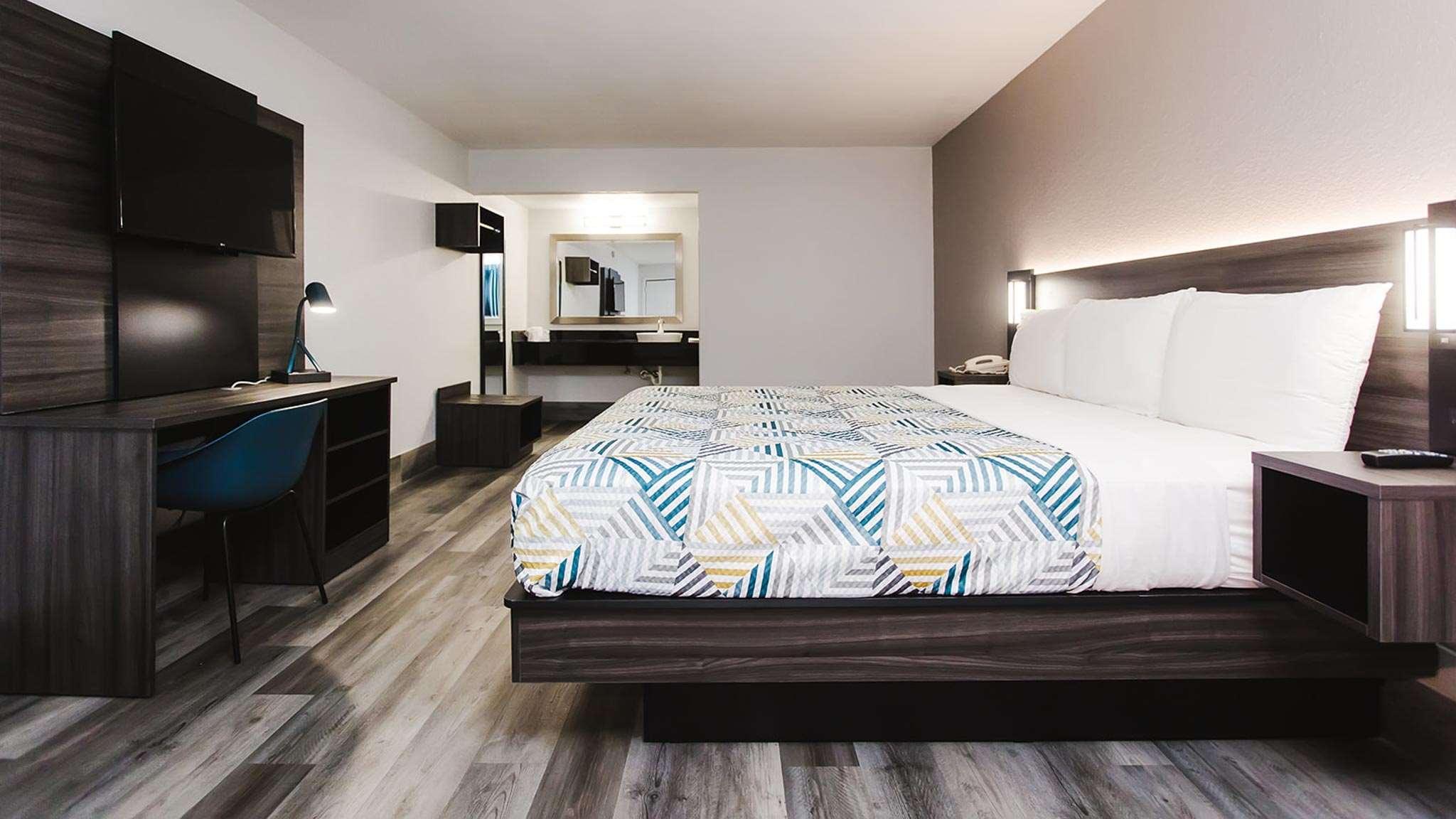Motel 6 Houston NRG Park Reliant Stadium — photo 5