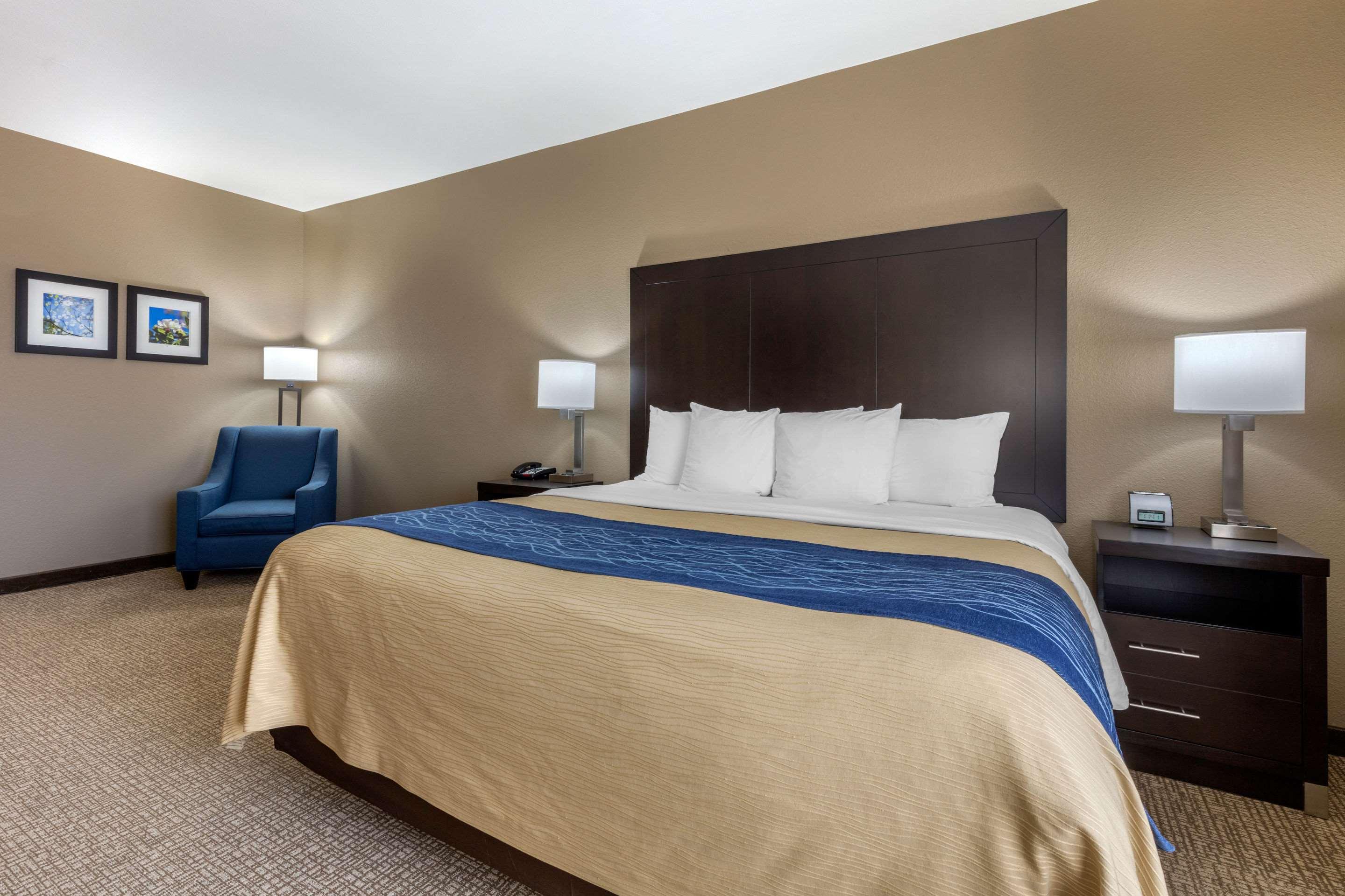Comfort Inn & Suites Little Rock — photo 5