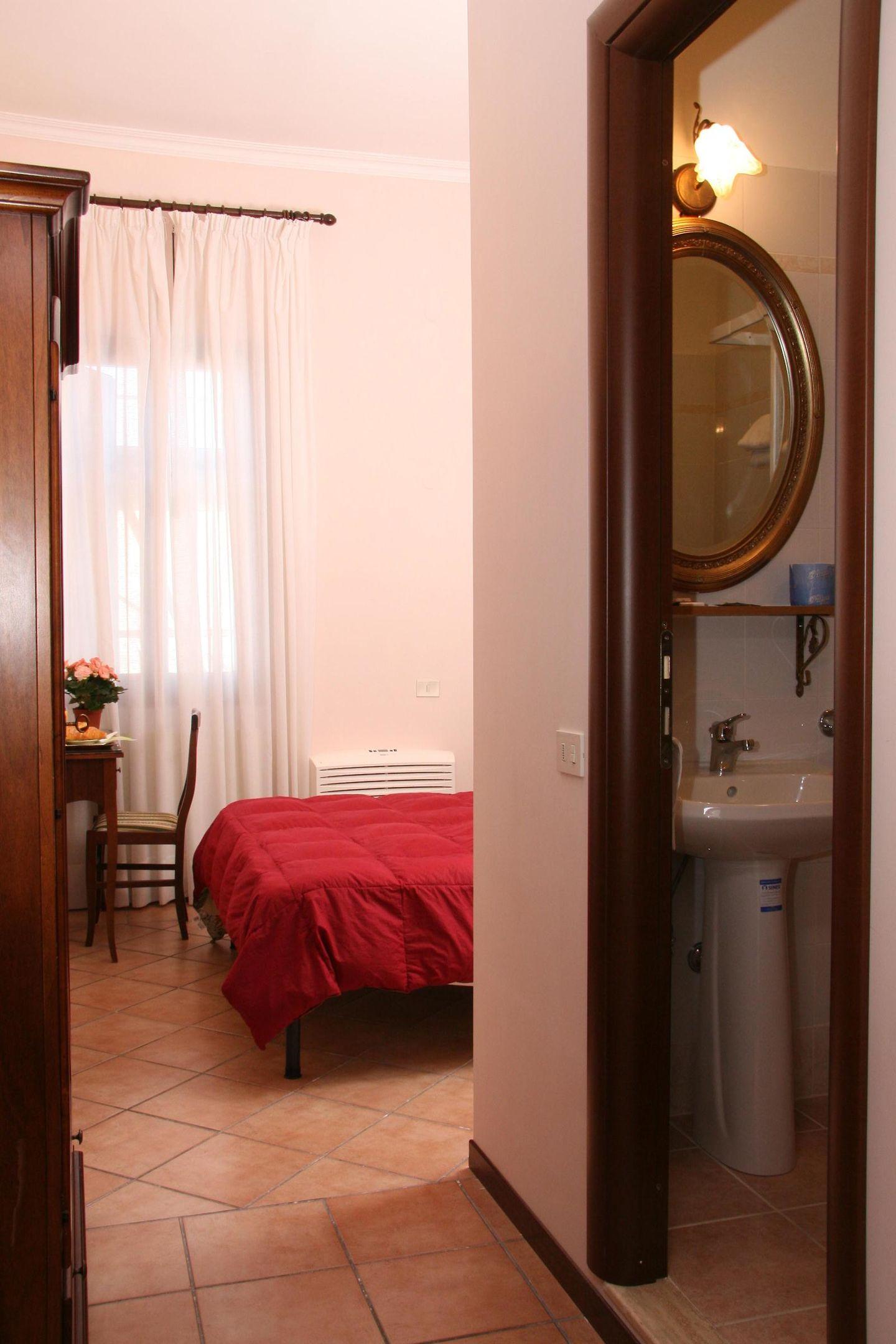 Gaudi Guesthouse — photo 4