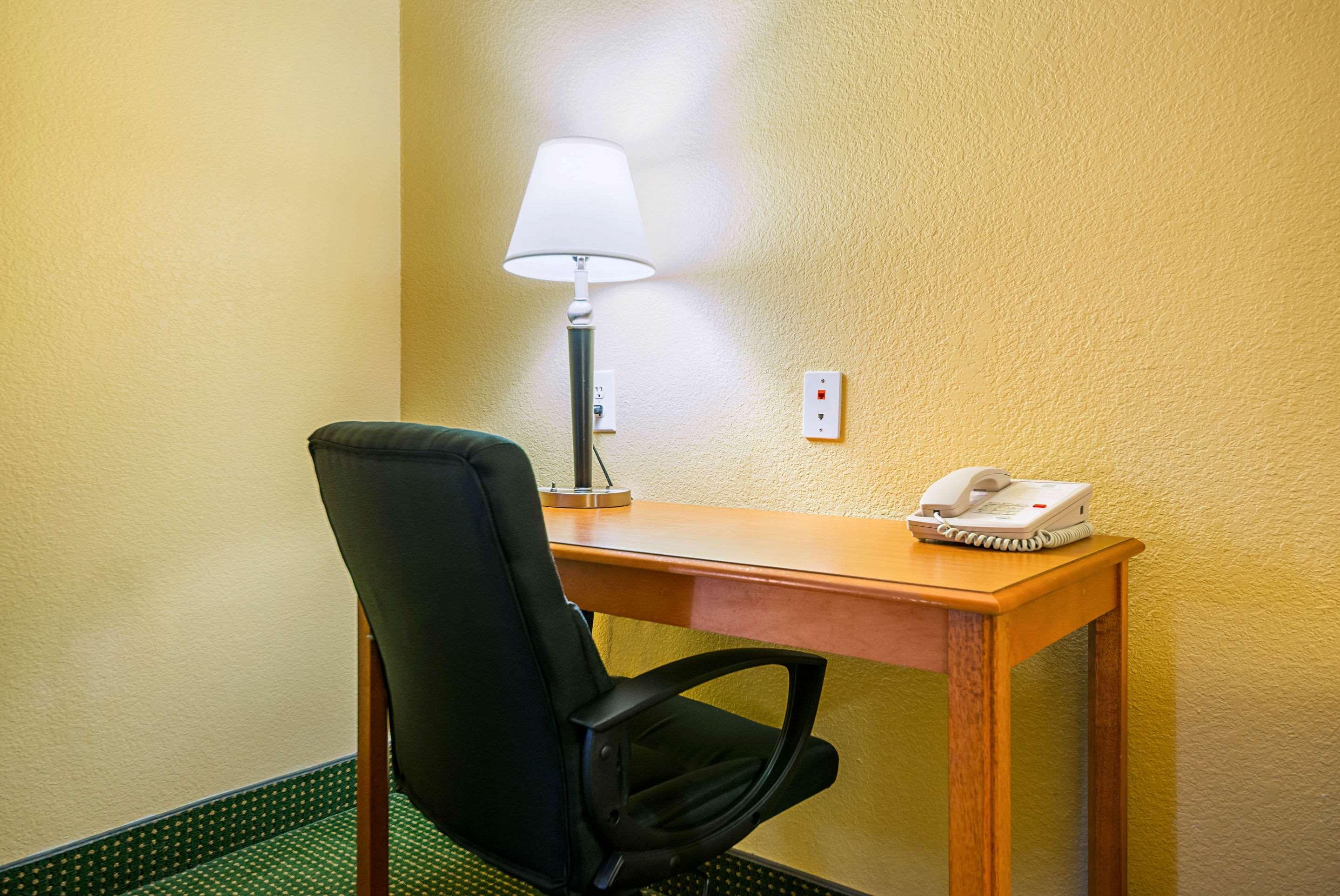 Quality Inn & Suites — photo 5
