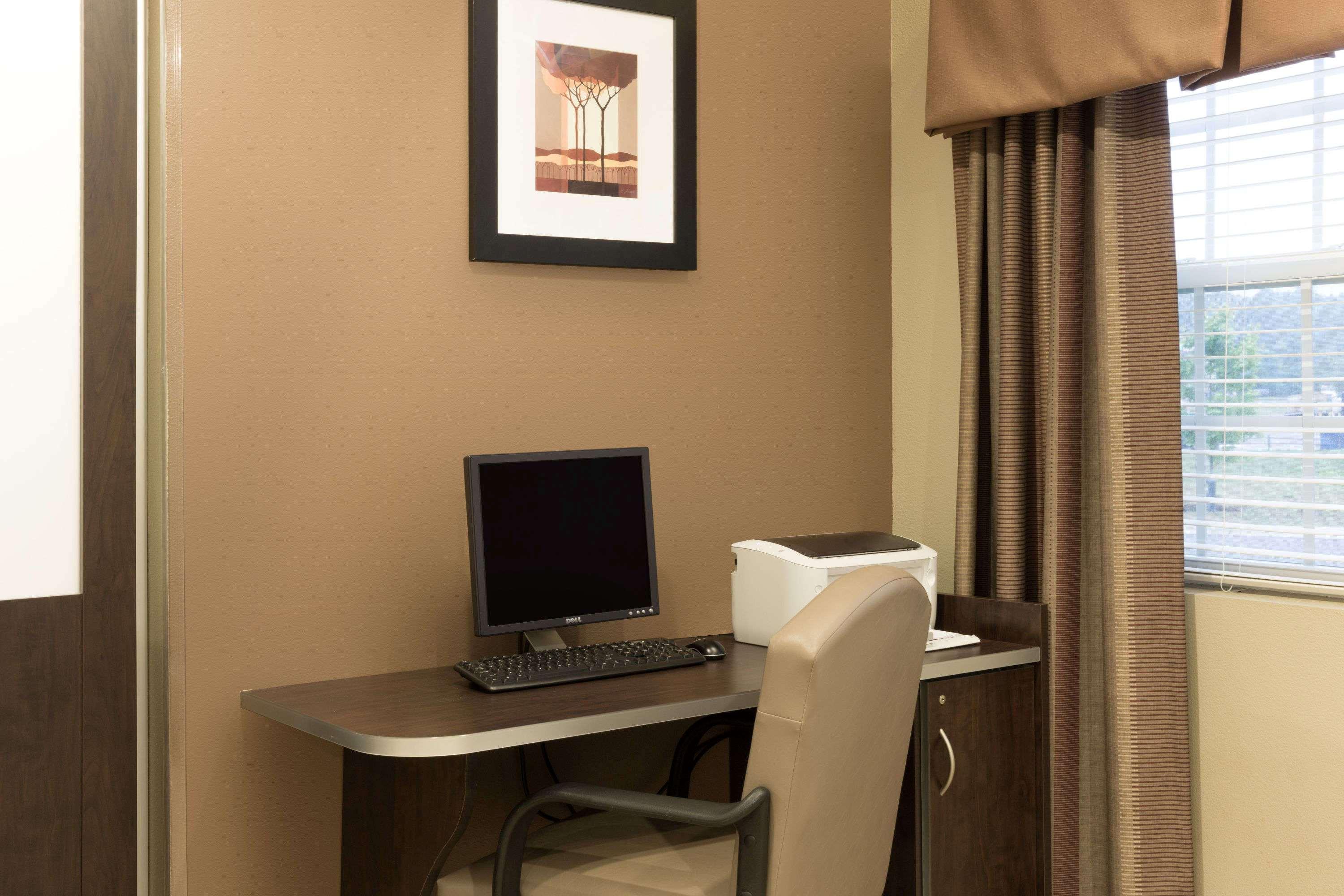 Microtel Inn & Suites Dillsboro/Sylva — photo 5