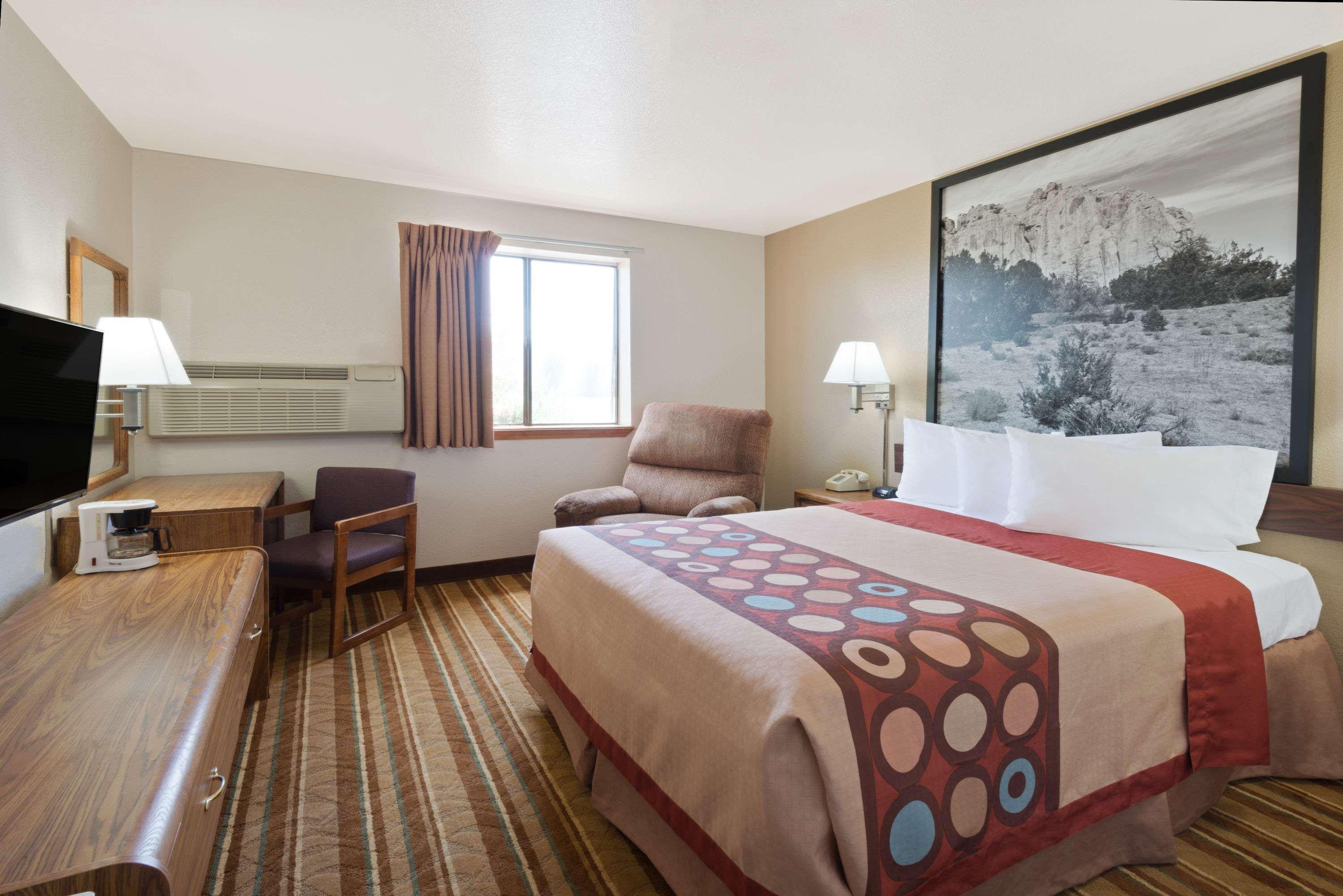 Super 8 by Wyndham Las Cruces/White Sands Area — photo 5