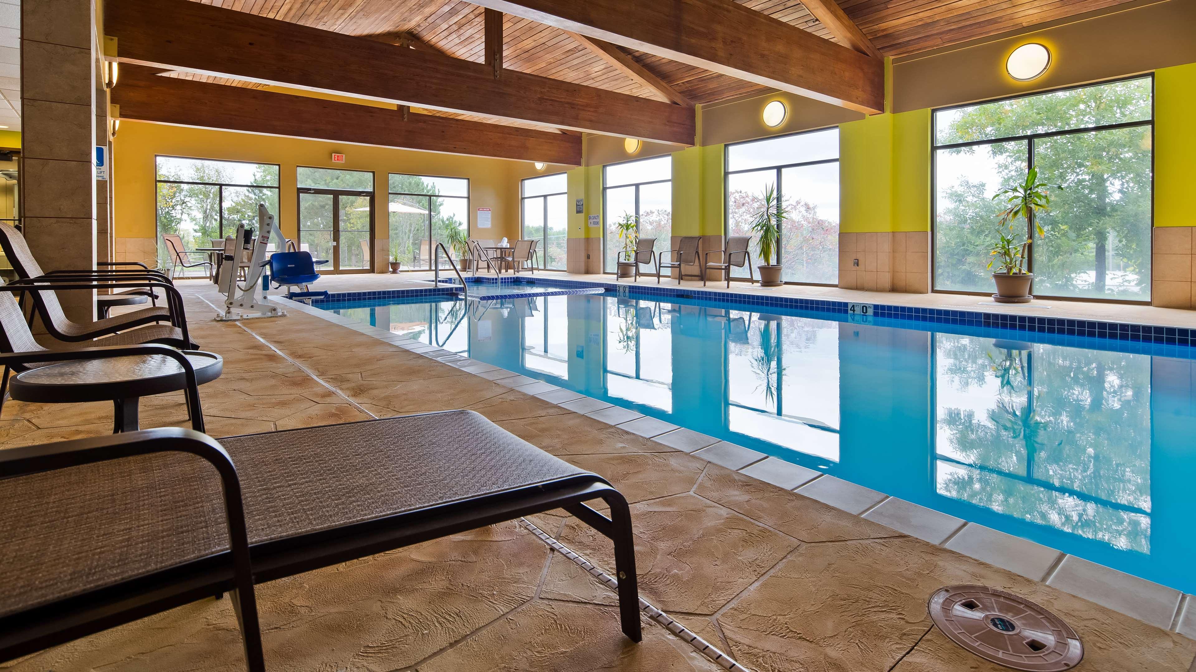 Best Western Plus Eau Claire Conference Center — photo 5