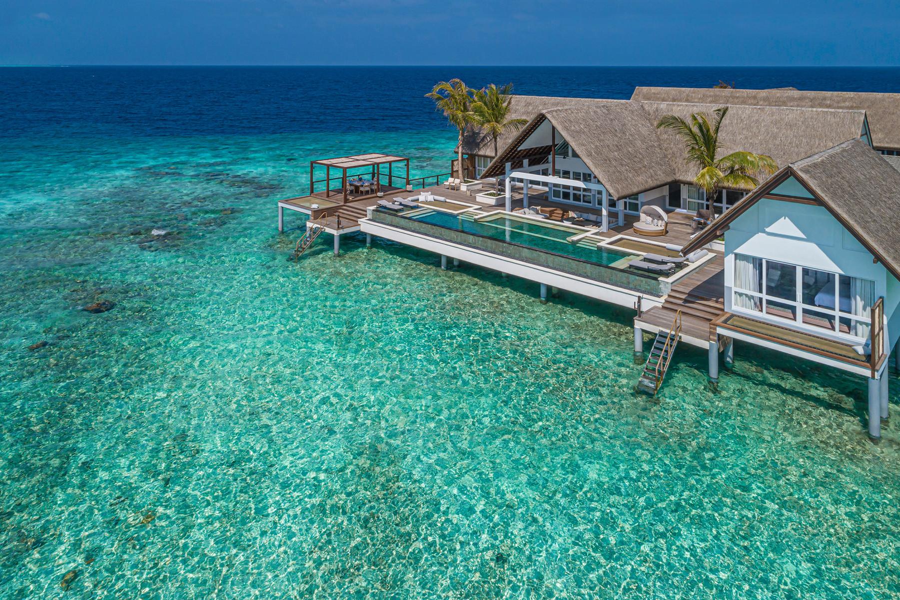 Four Seasons Resort Maldives at Landaa Giraavaru — photo 3