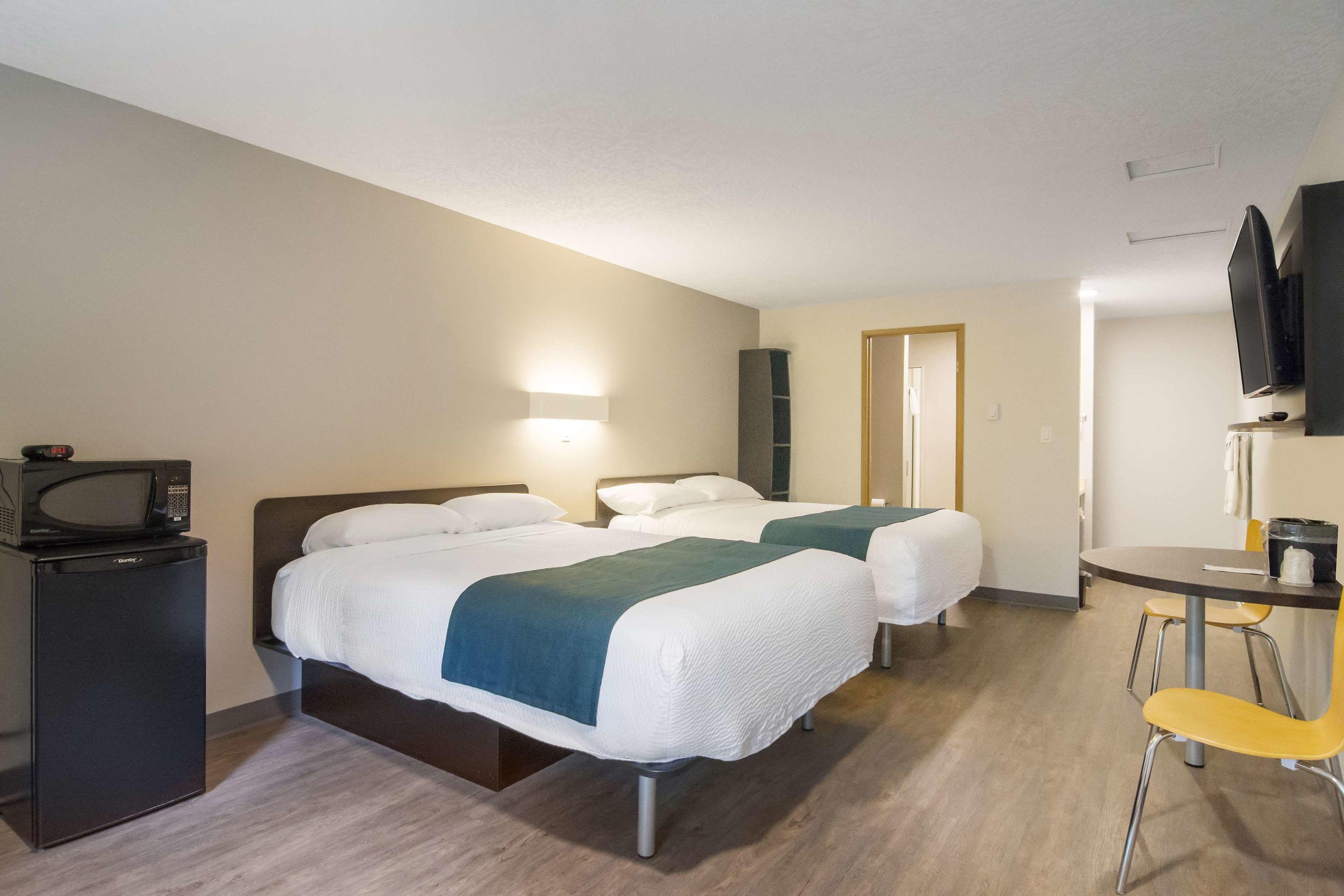 Motel 6 Victoria Airport Saanichton — photo 4