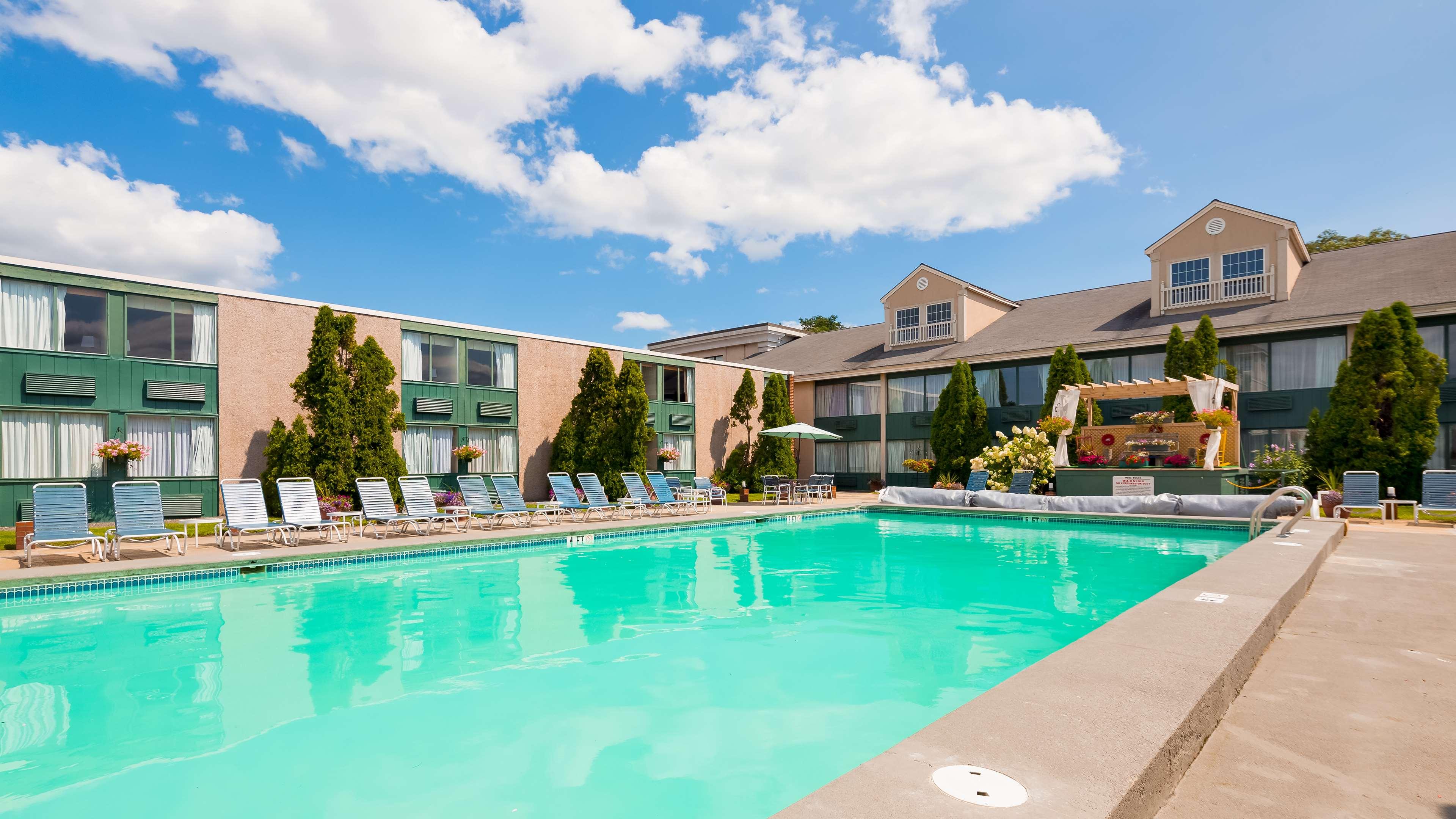 Best Western Merry Manor Inn — photo 4