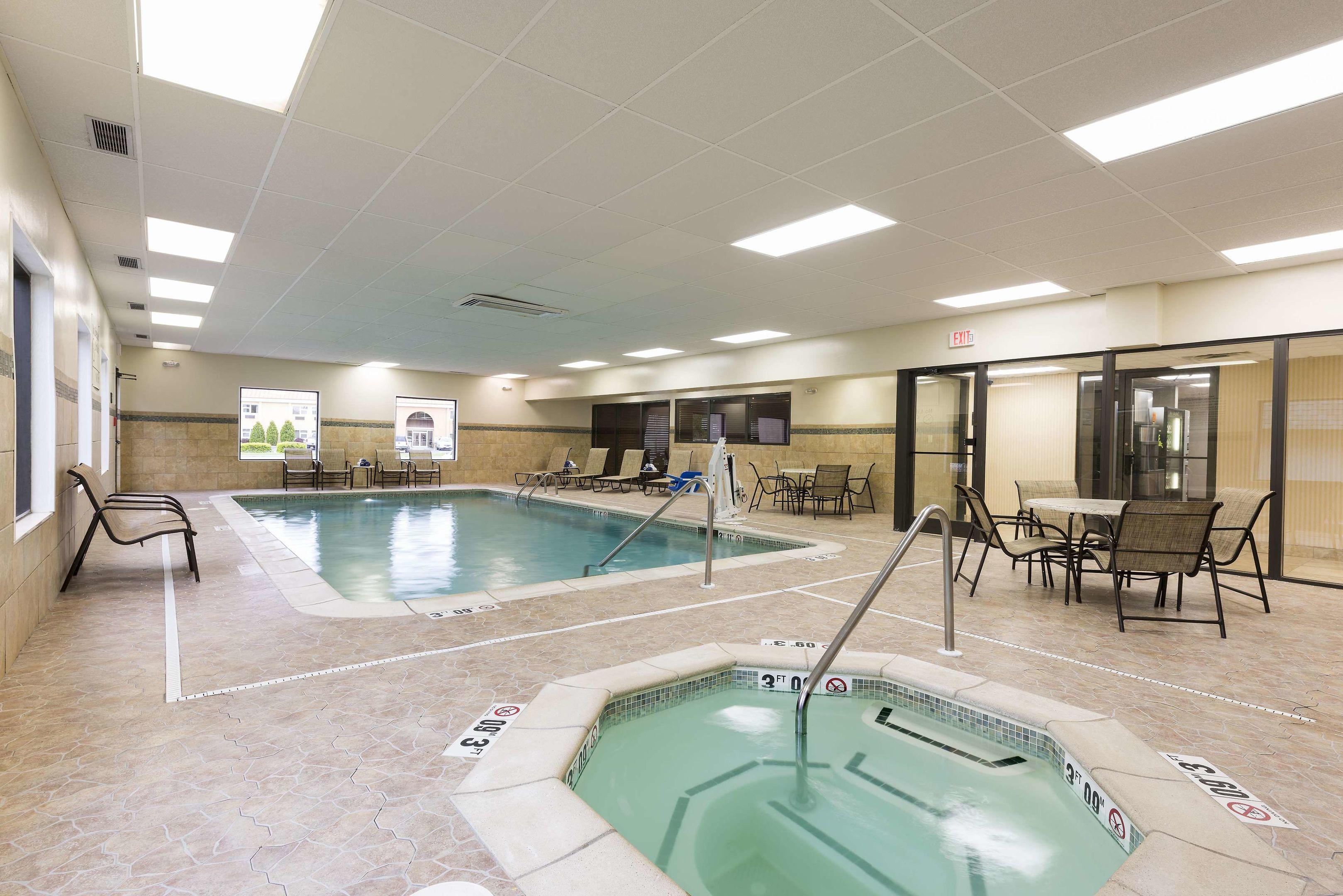 Hampton Inn Port Huron — photo 3