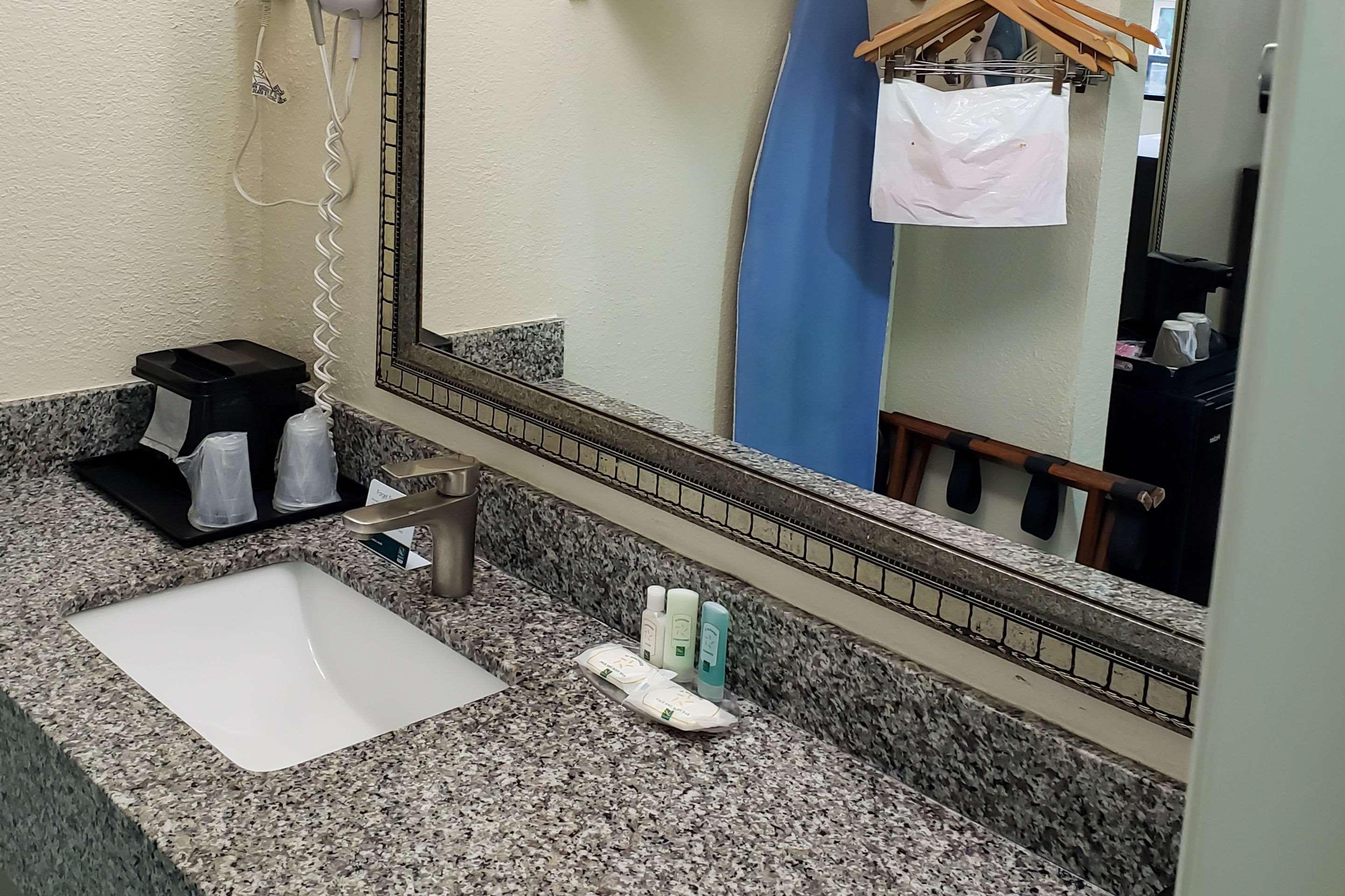 Quality Inn Mobile — photo 5
