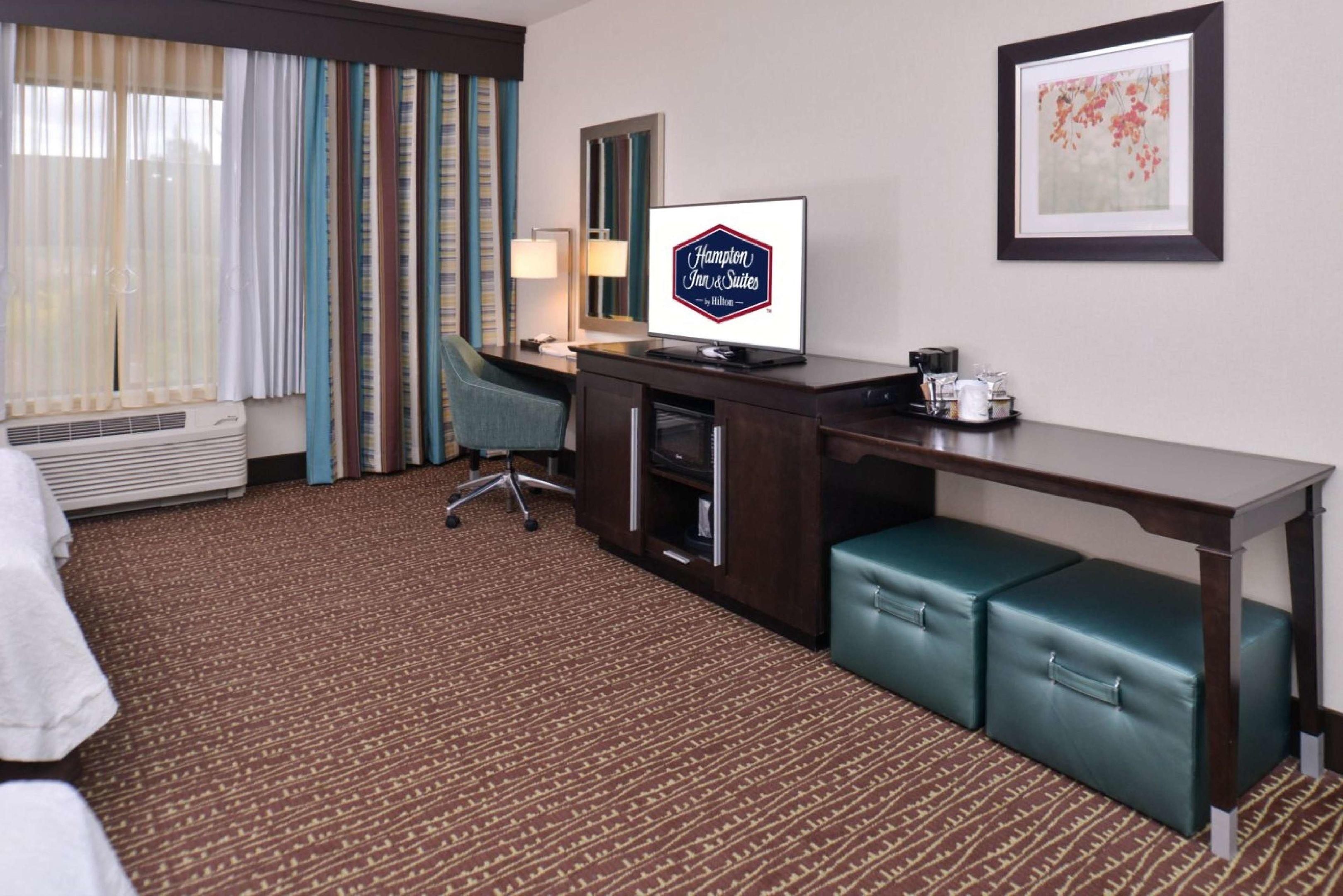 Hampton Inn & Suites Bend — photo 4