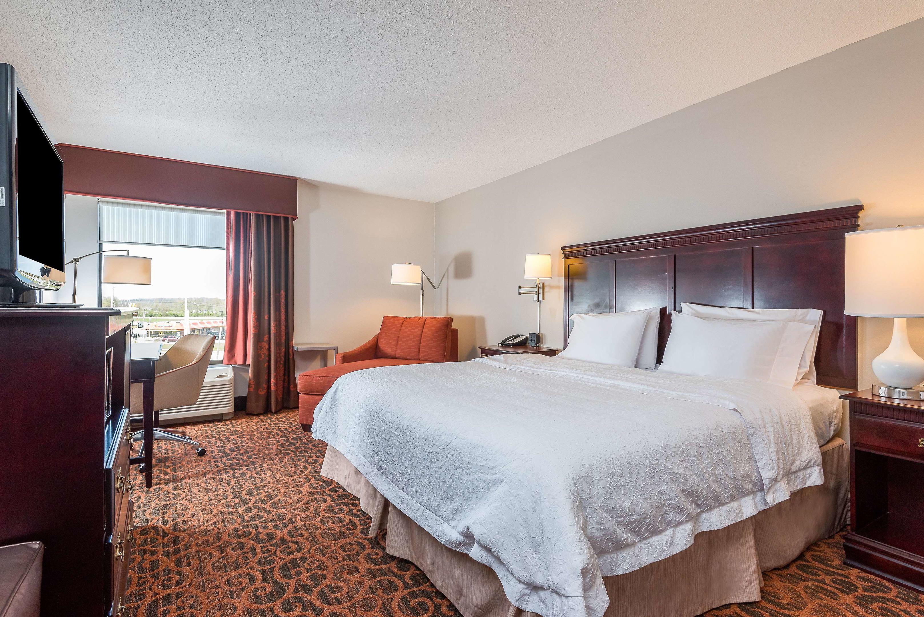 Hampton Inn Parkersburg-Mineral Wells — photo 5