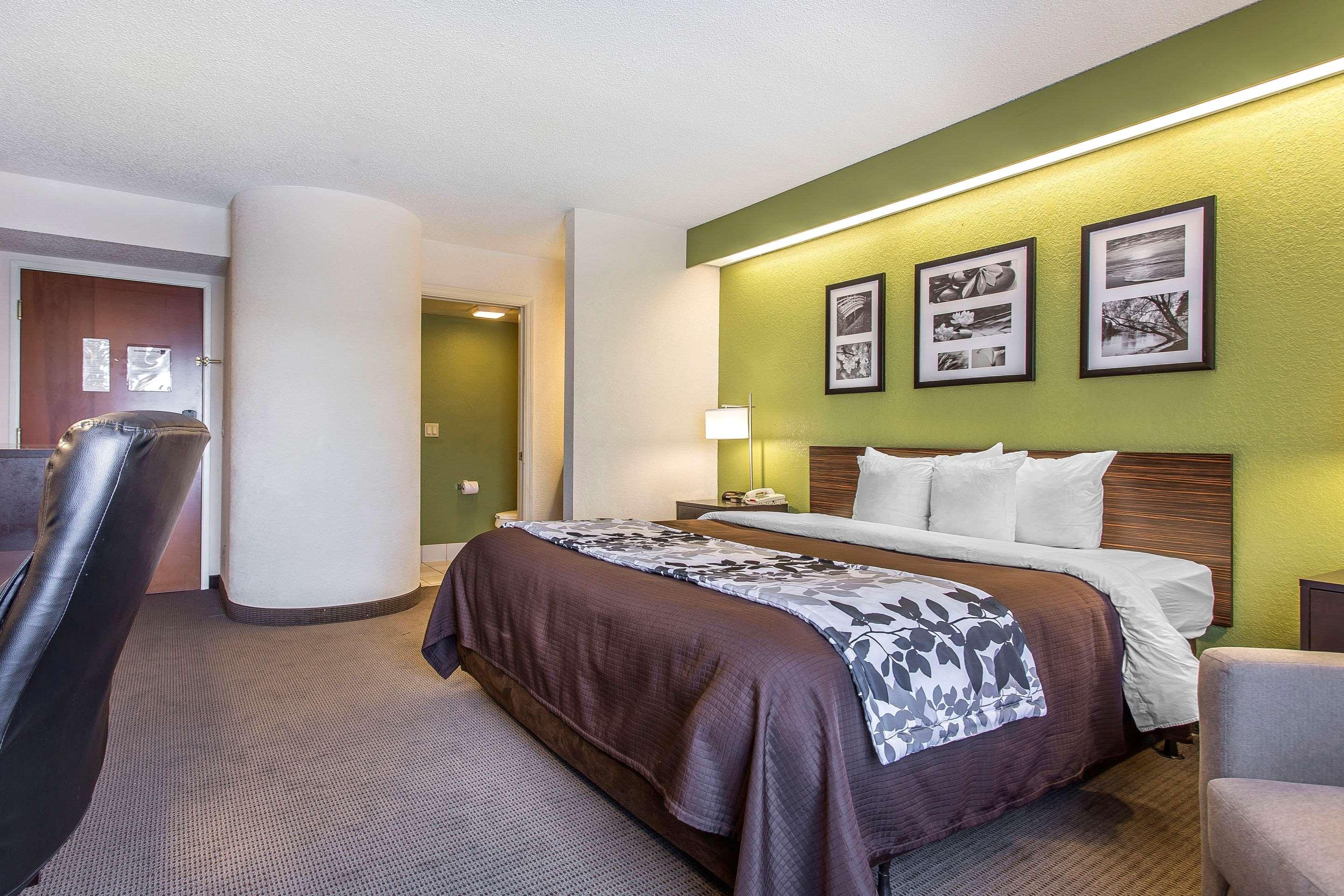 Sleep Inn & Suites — photo 5