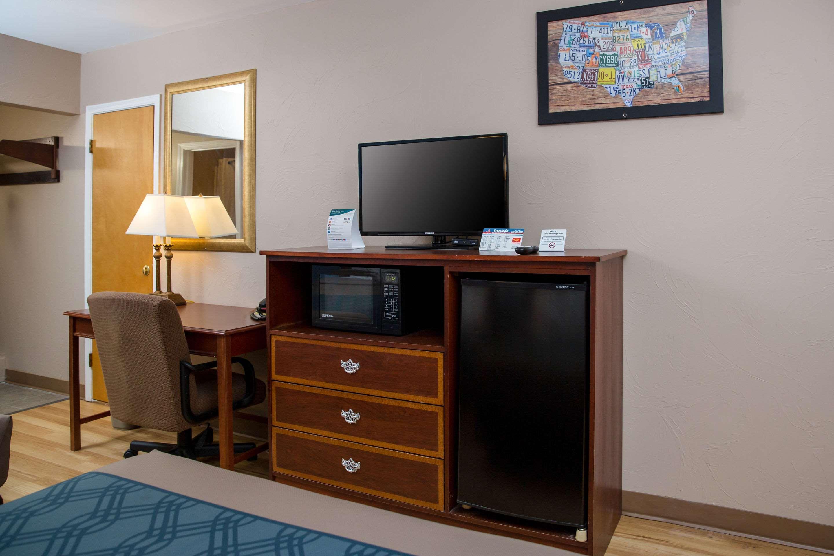 Econo Lodge Sturbridge — photo 3