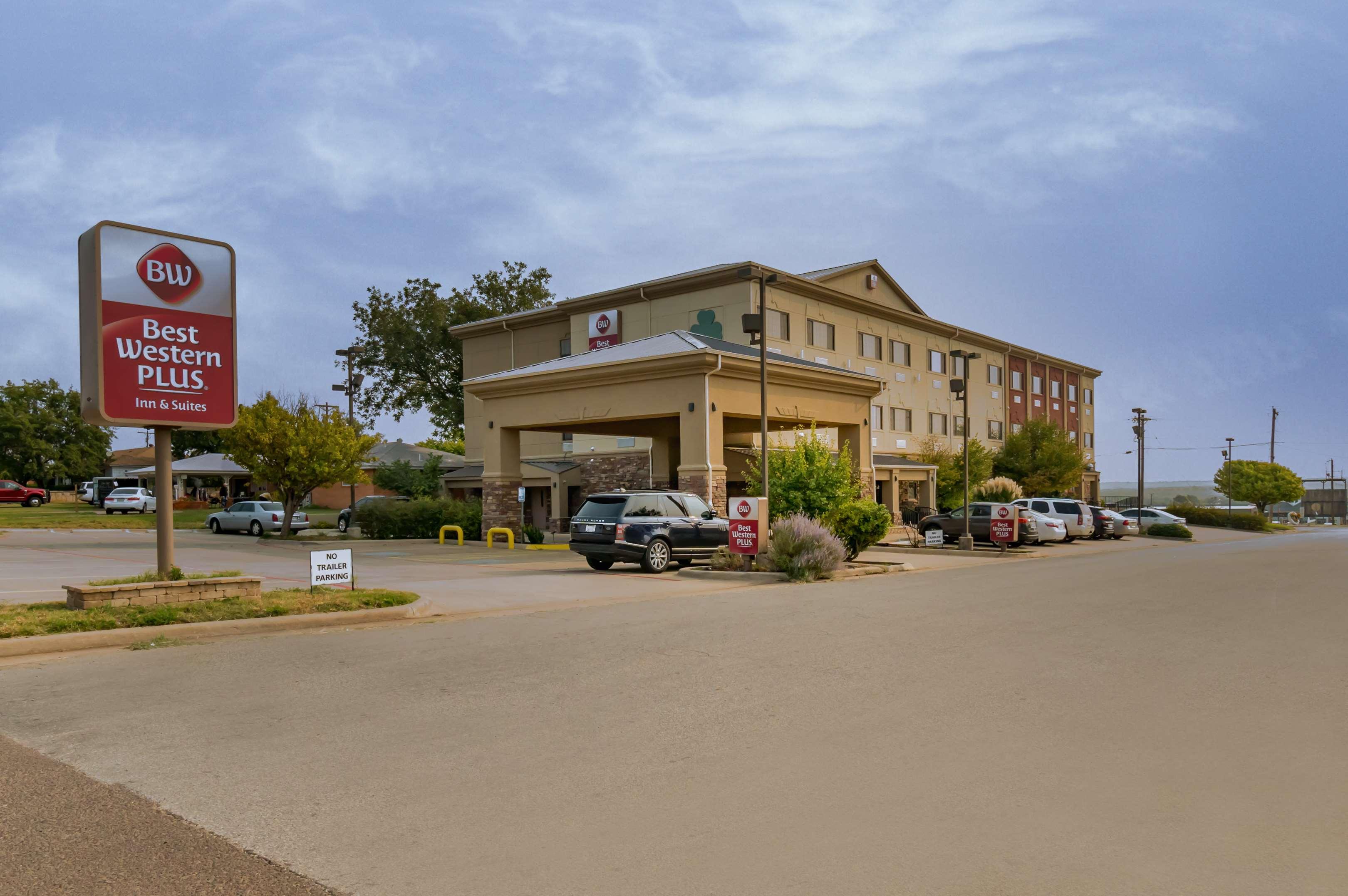 Best Western Plus Shamrock Inn & Suites — photo 5