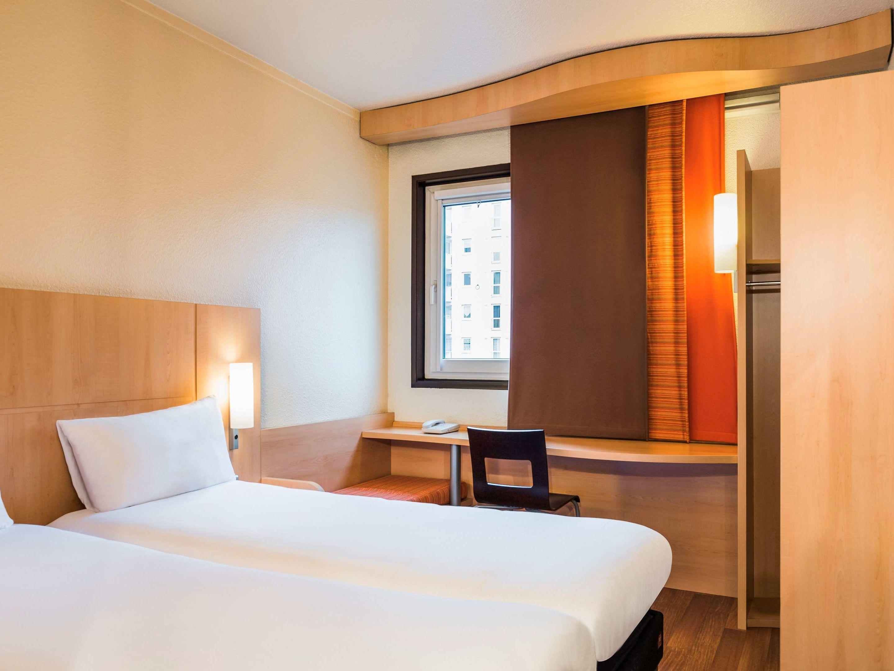 Hôtel ibis Paris Pont de Suresnes — photo 4