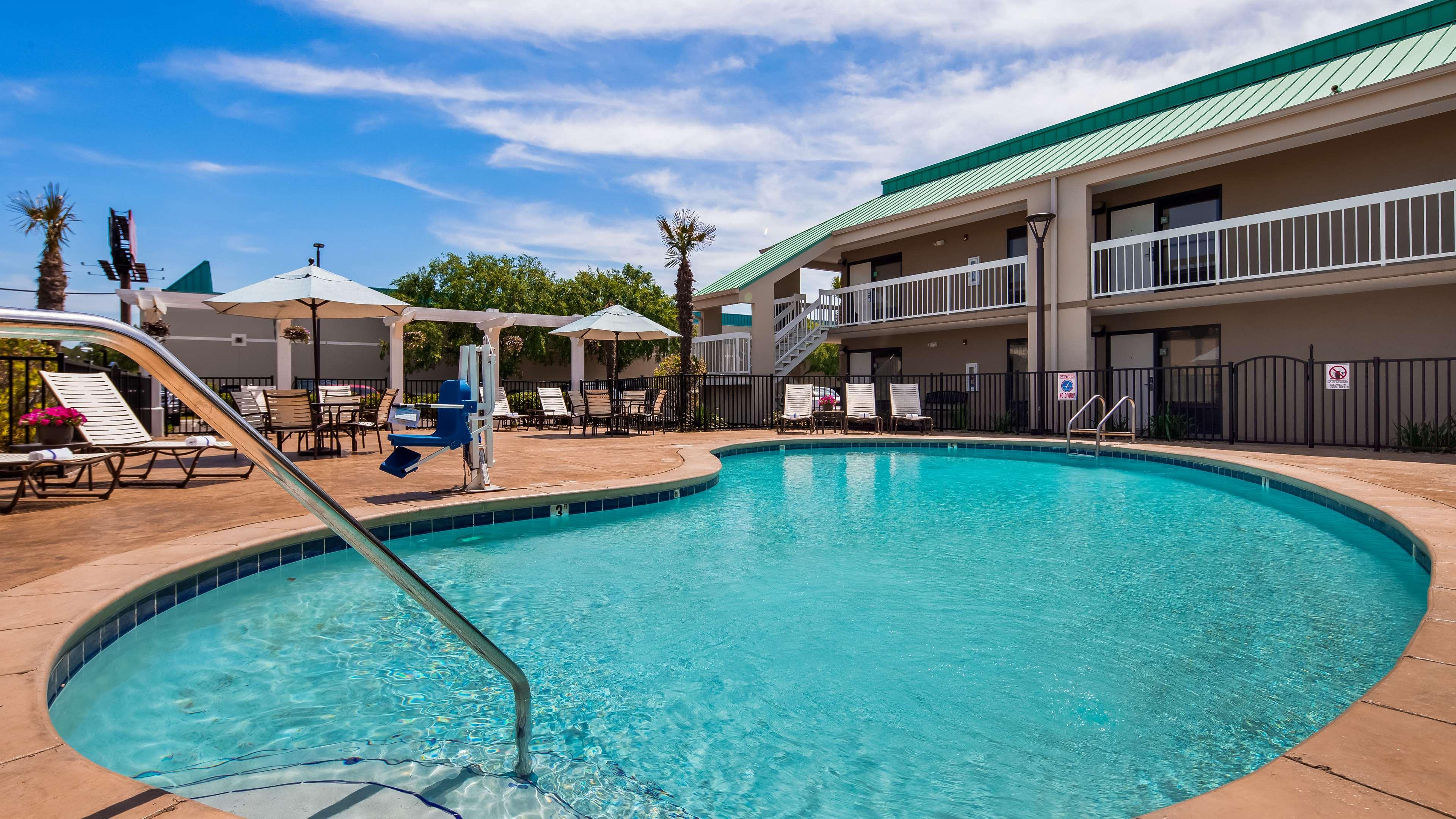 Best Western Flagship Inn — photo 4