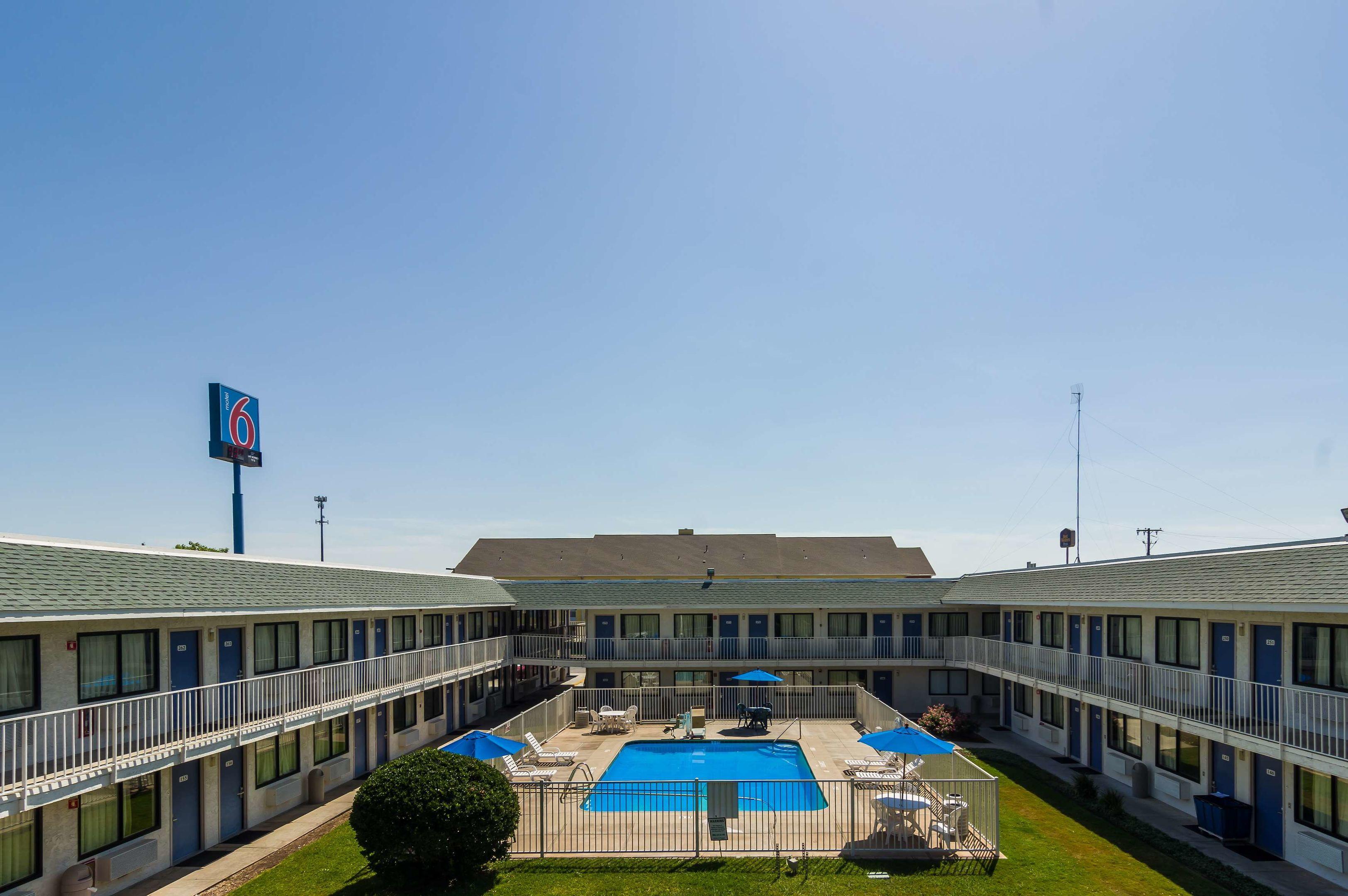 Motel 6 Waco - Bellmead — photo 4