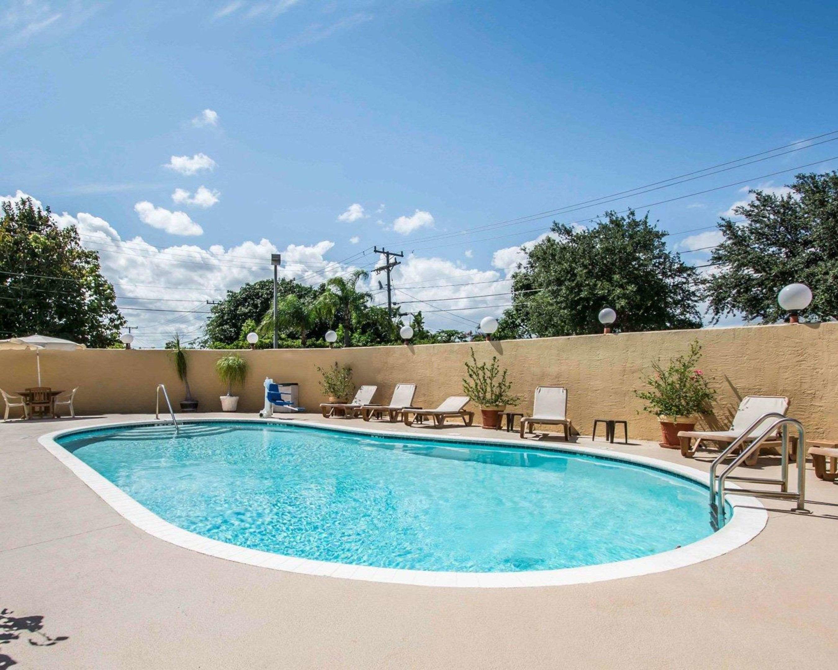 Comfort Inn & Suites Lantana — photo 4
