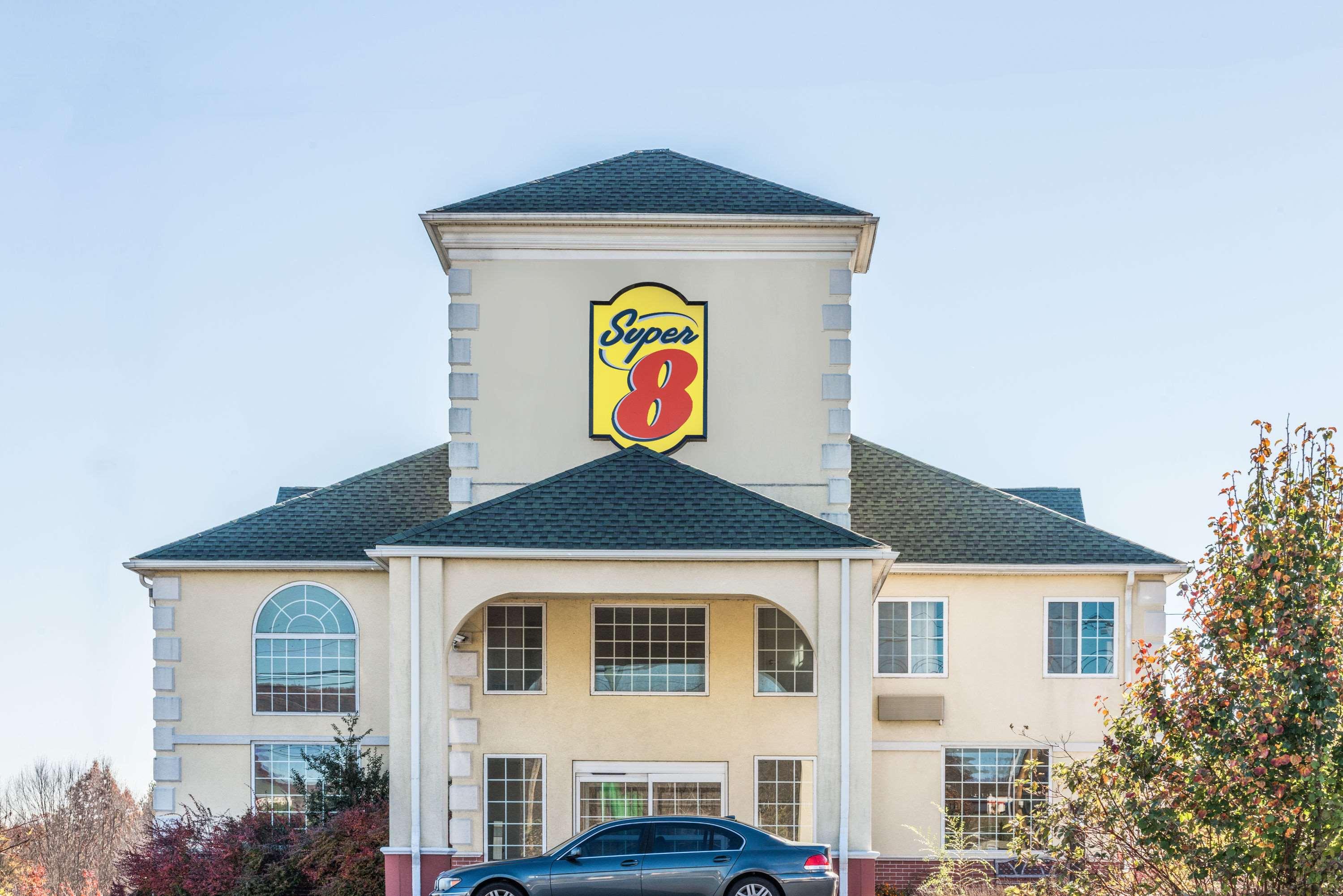 Super 8 by Wyndham Harrisburg Hershey North — photo 3