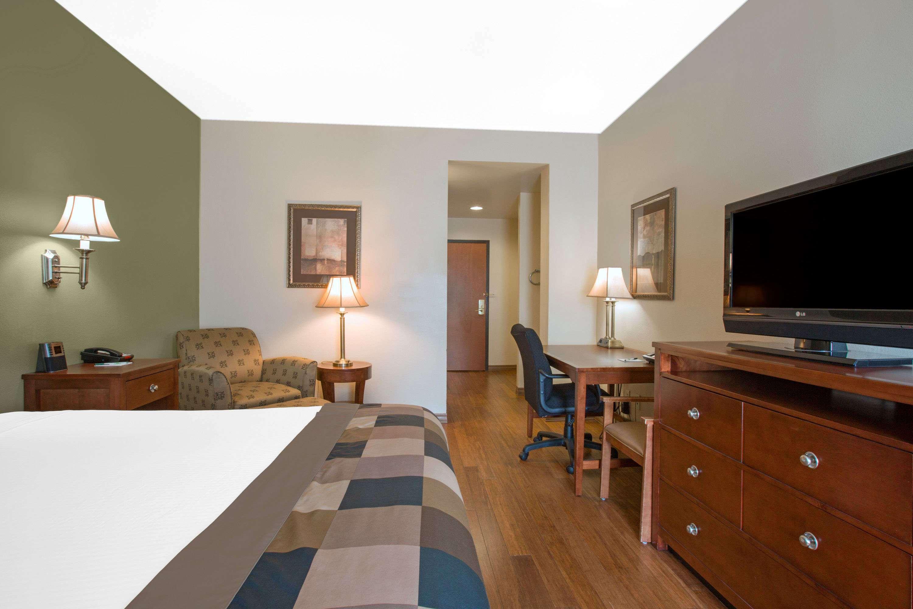 Wingate by Wyndham Tuscaloosa — photo 4