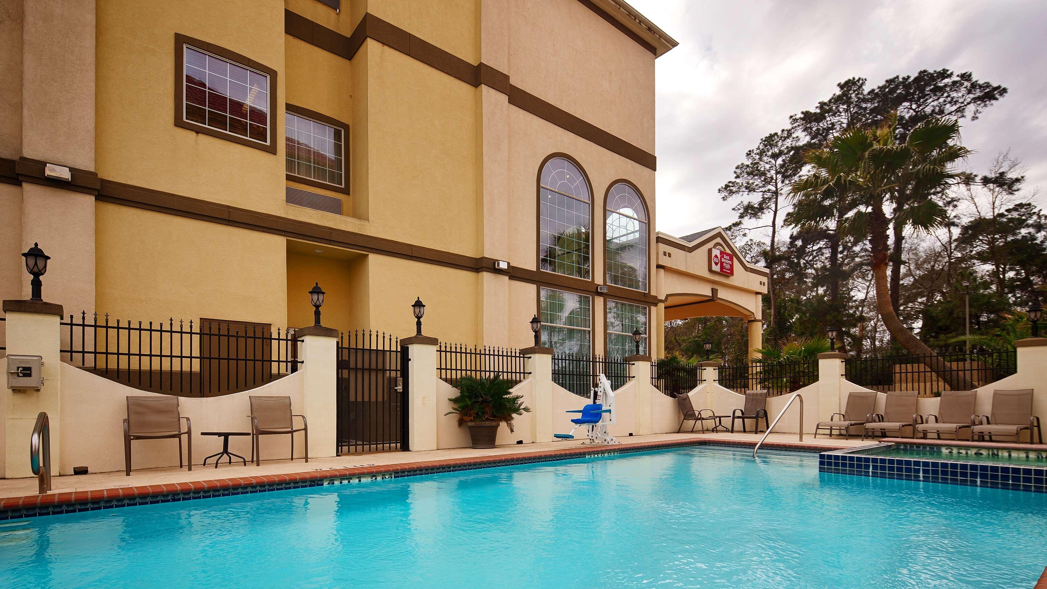 Best Western Plus New Caney Inn & Suites — photo 5