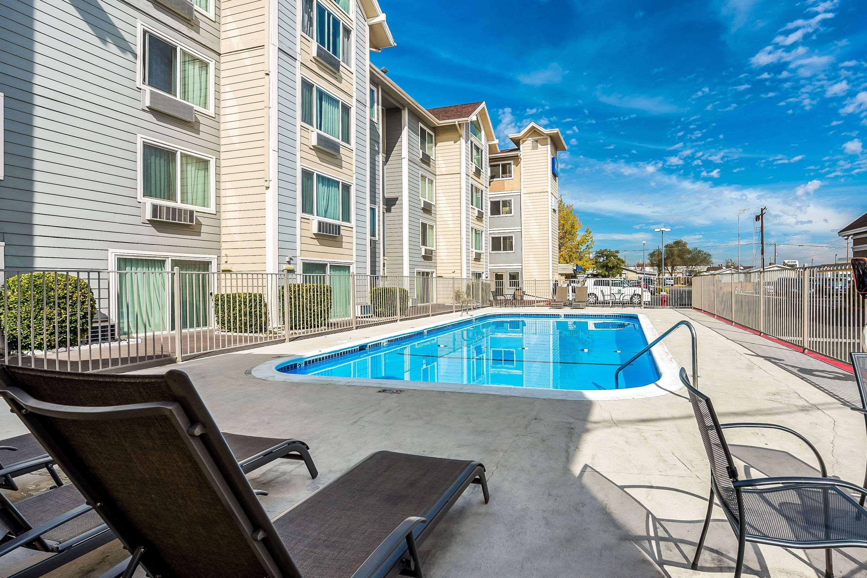 Quality Inn & Suites Reno — photo 5