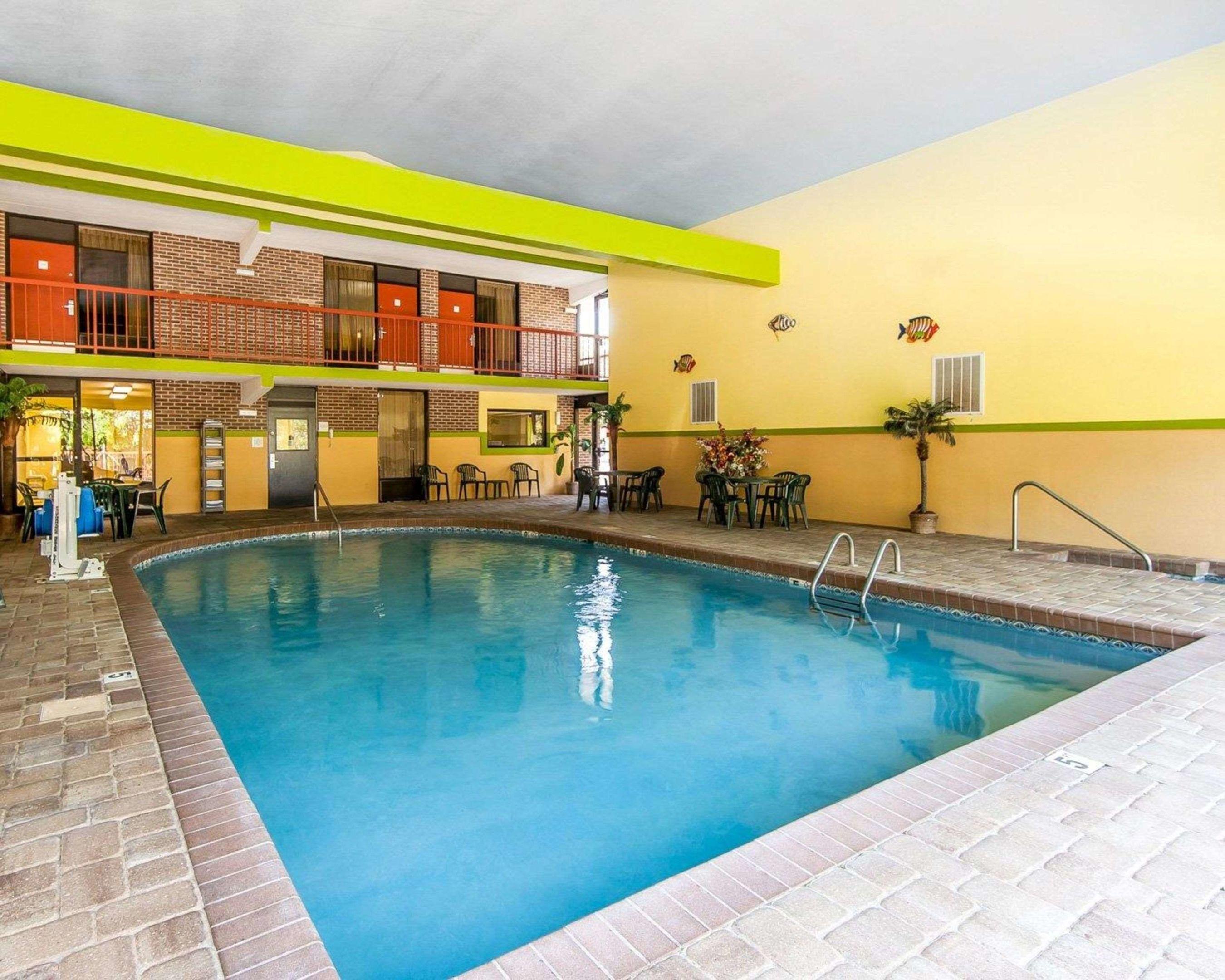 Quality Inn West — photo 5