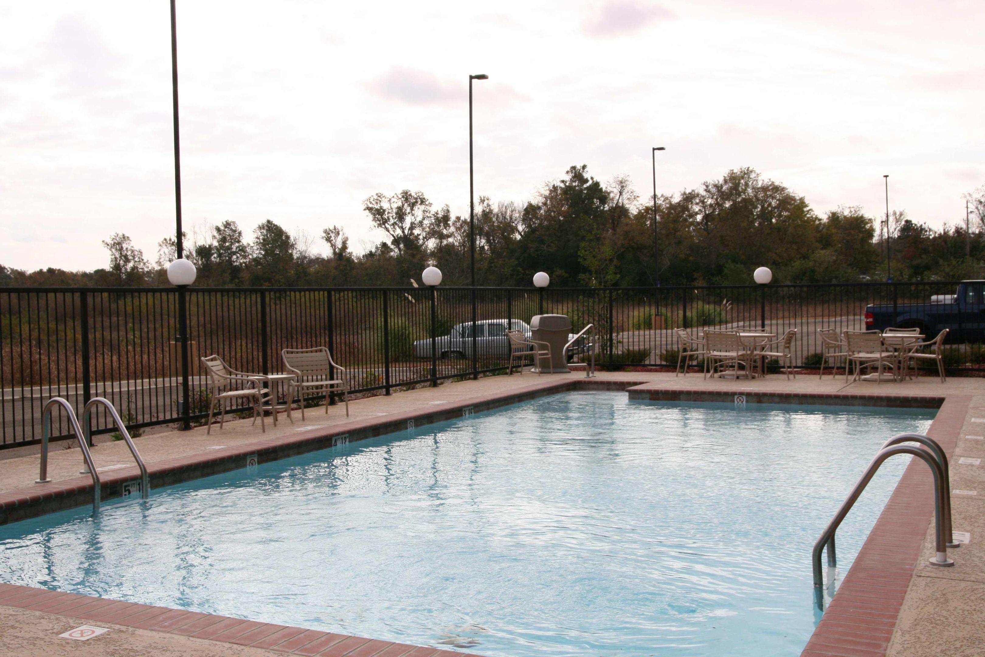 Hampton Inn & Suites Natchez — photo 3