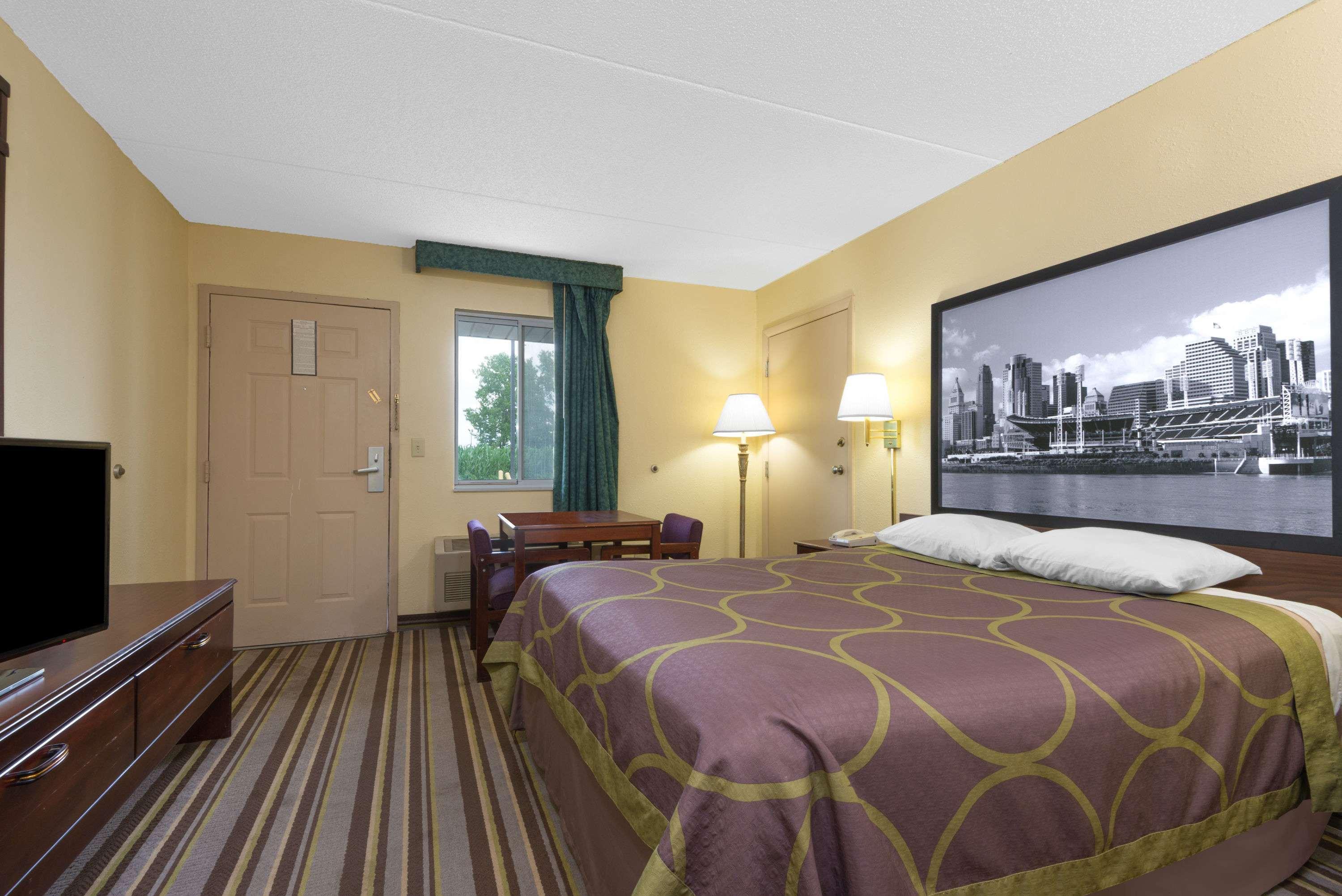 Super 8 by Wyndham Wapakoneta — photo 4