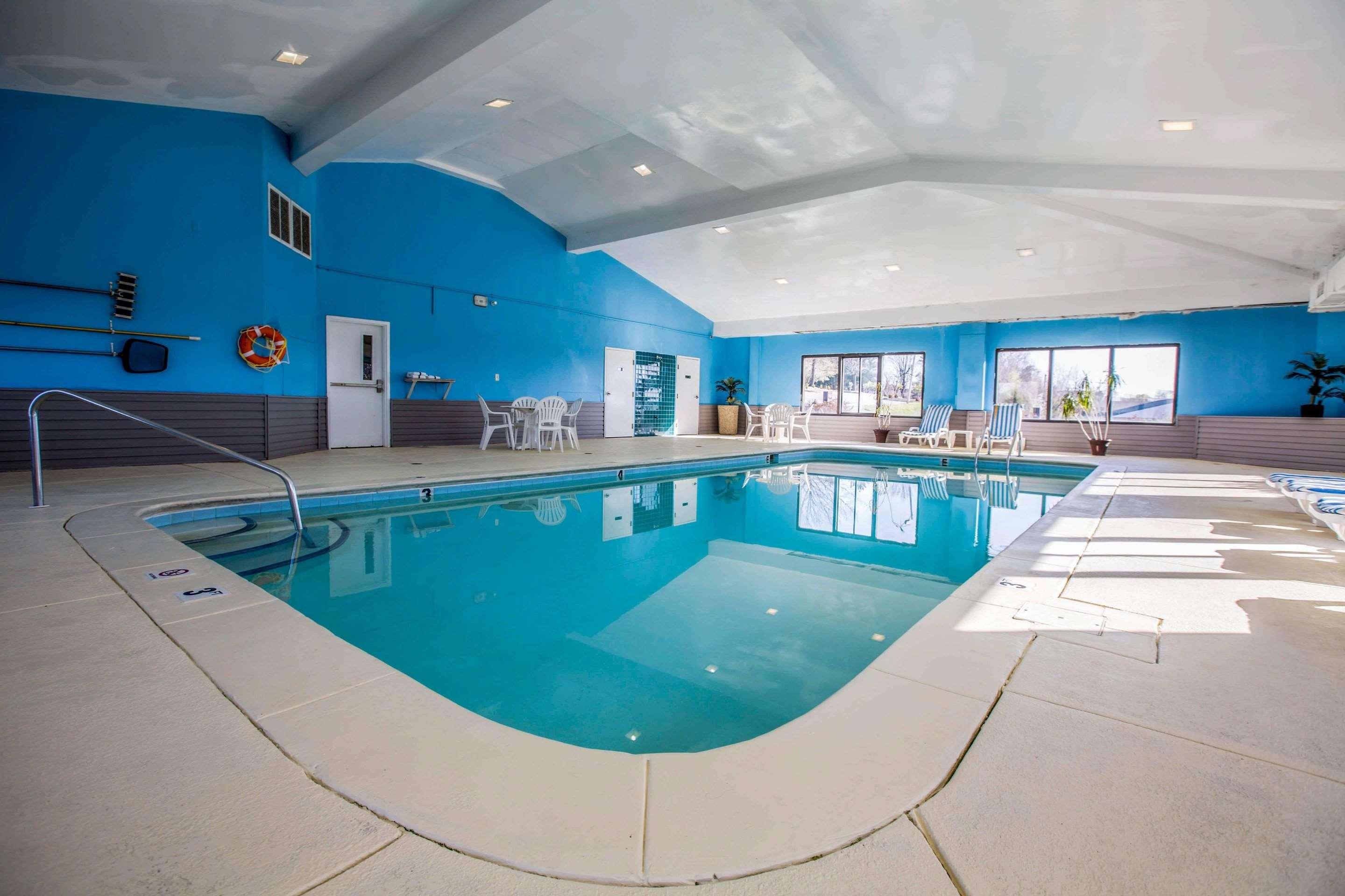 Quality Suites Morristown — photo 4