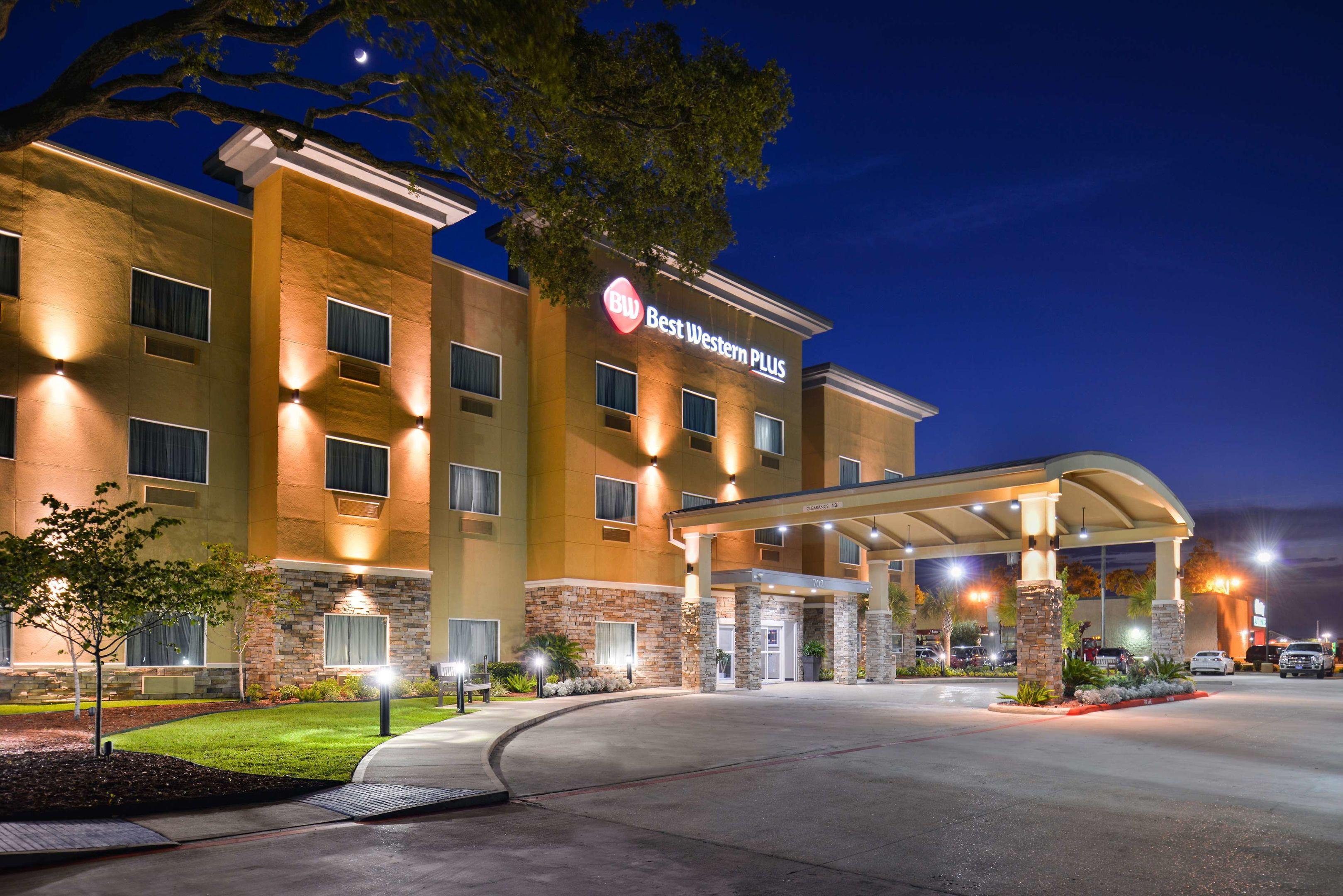 Best Western Plus Lake Jackson Inn & Suites — photo 4