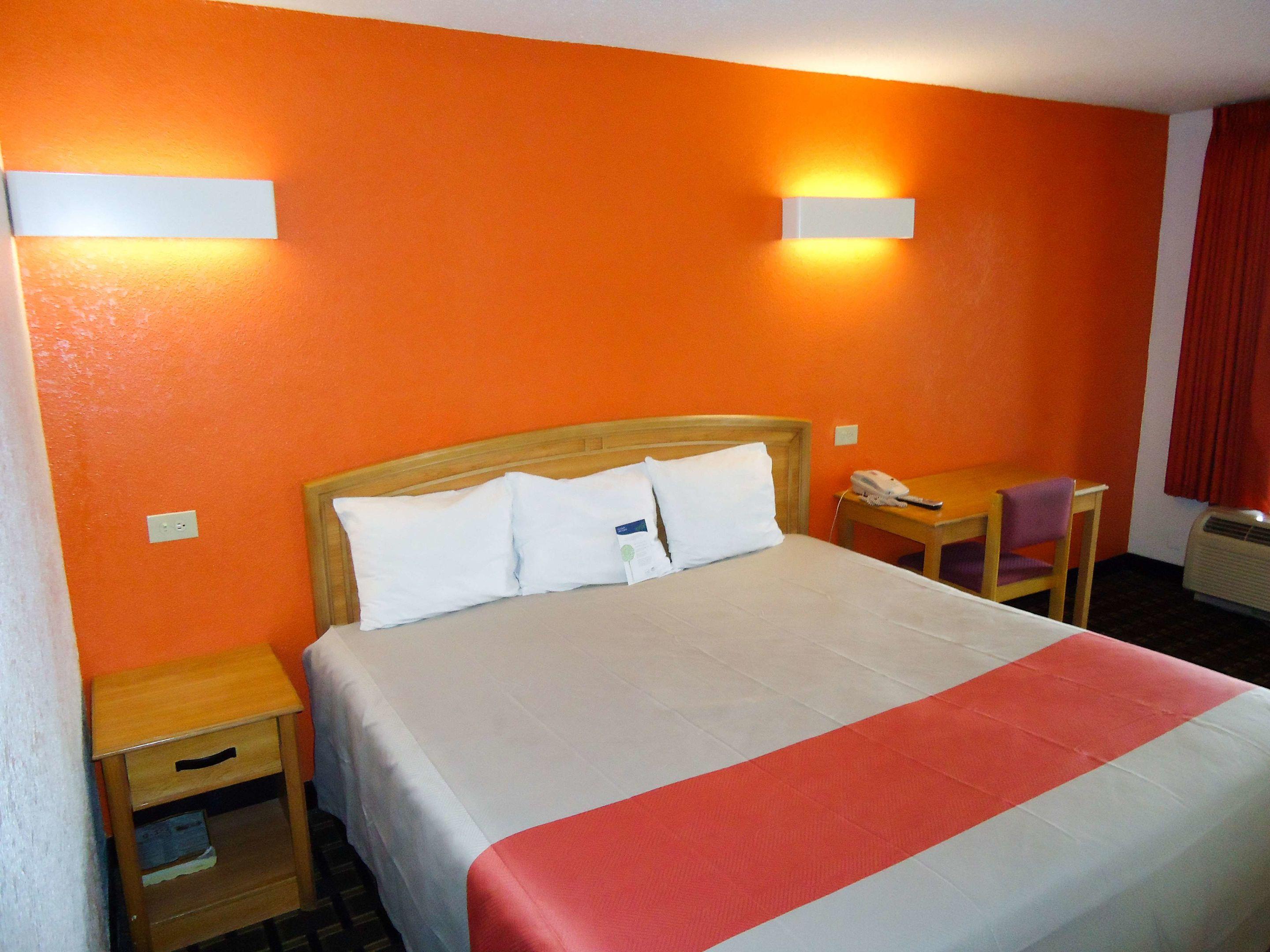 Motel 6 Memphis Northeast — photo 5