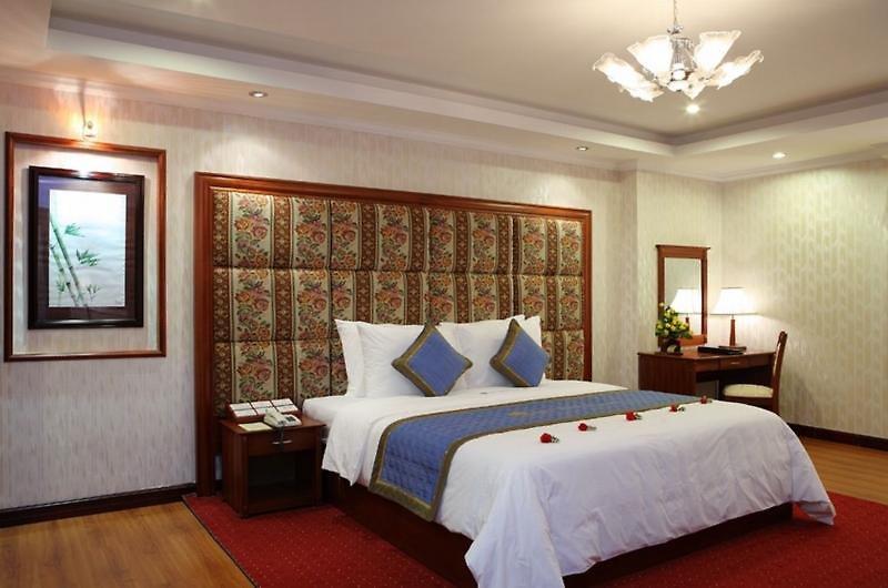 One Opera Danang Hotel — photo 3