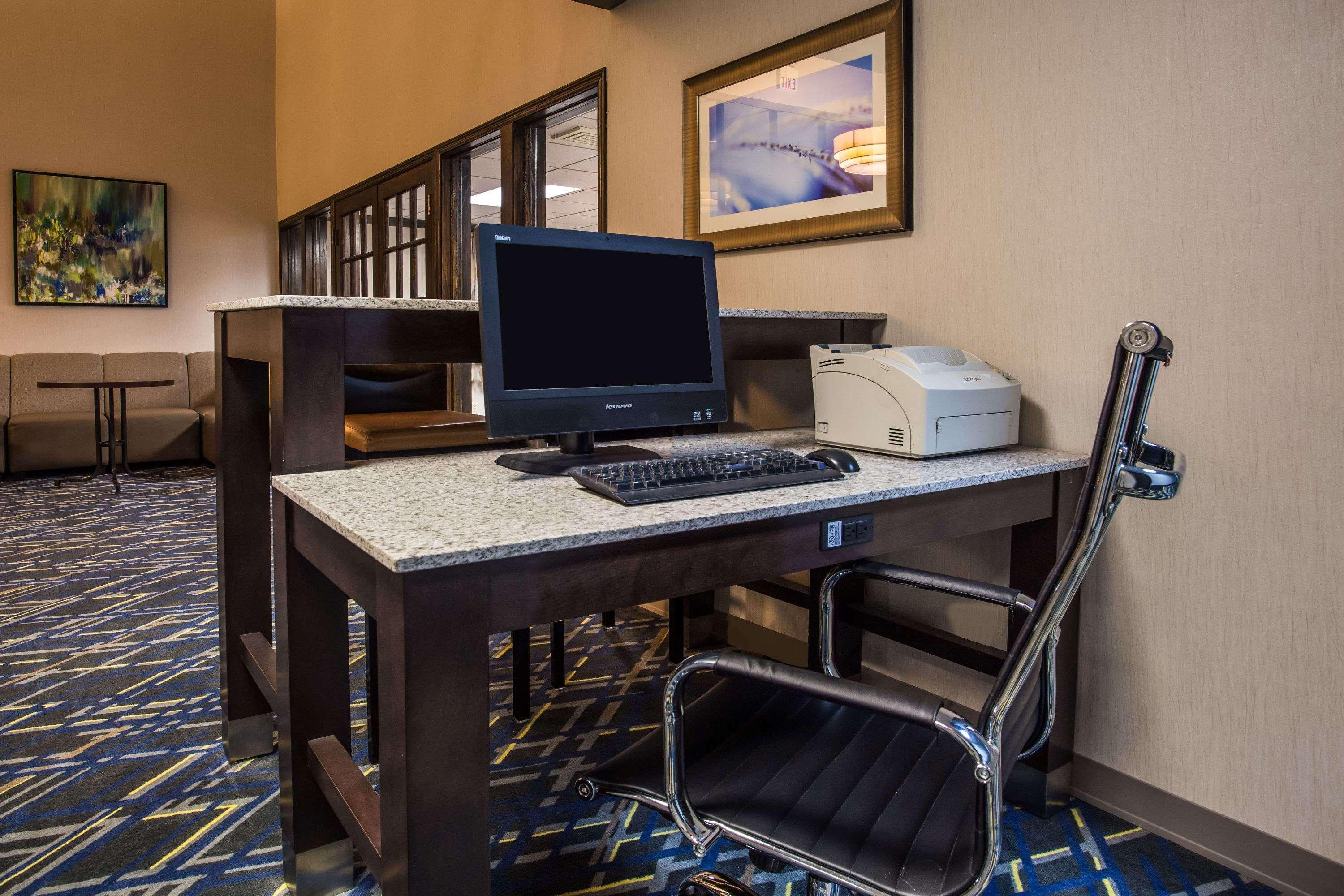 Baymont Inn & Suites Madison West/Middleton WI West — photo 4