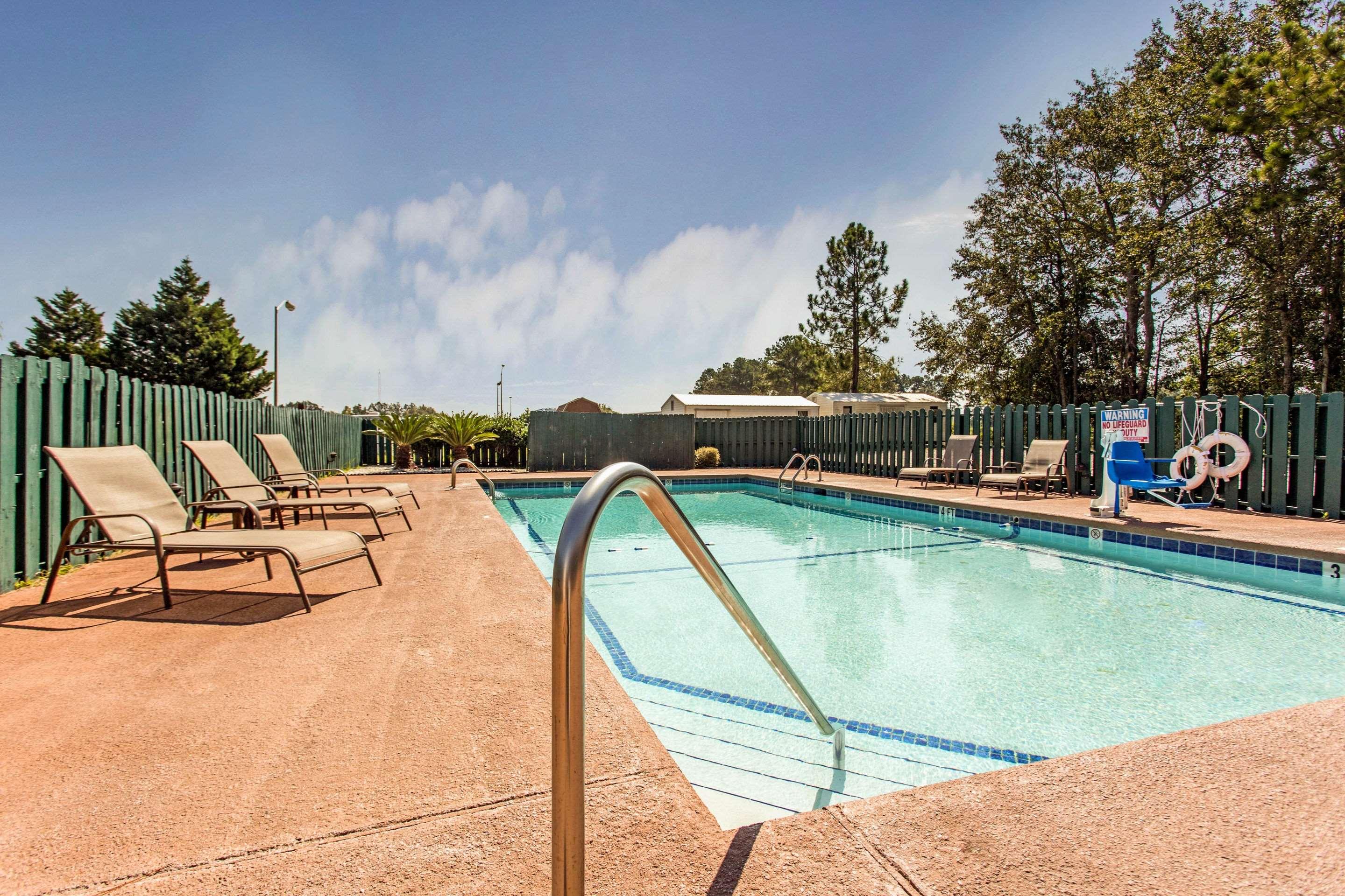 Quality Inn & Suites — photo 3
