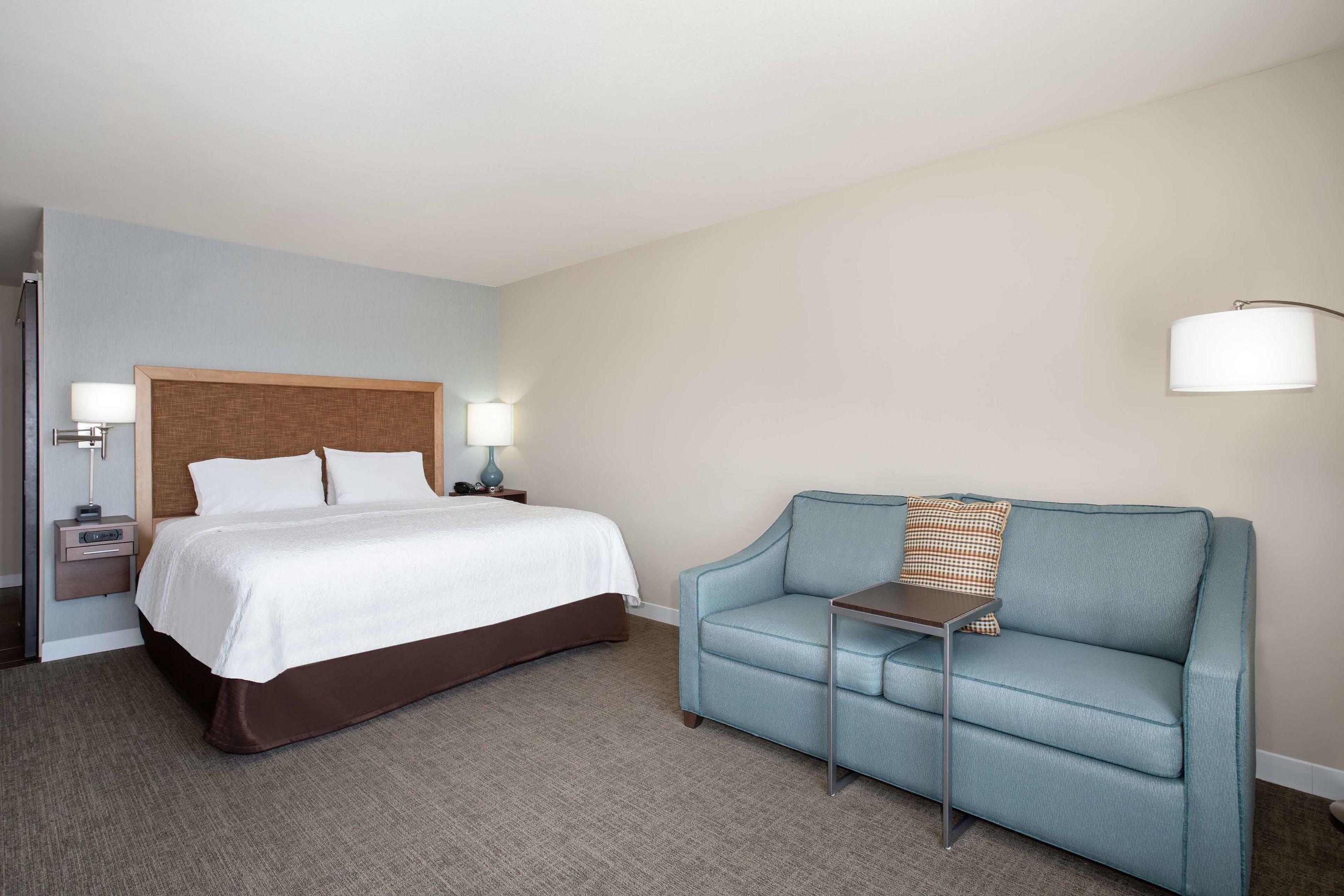 Hampton Inn Lincoln Airport — photo 5