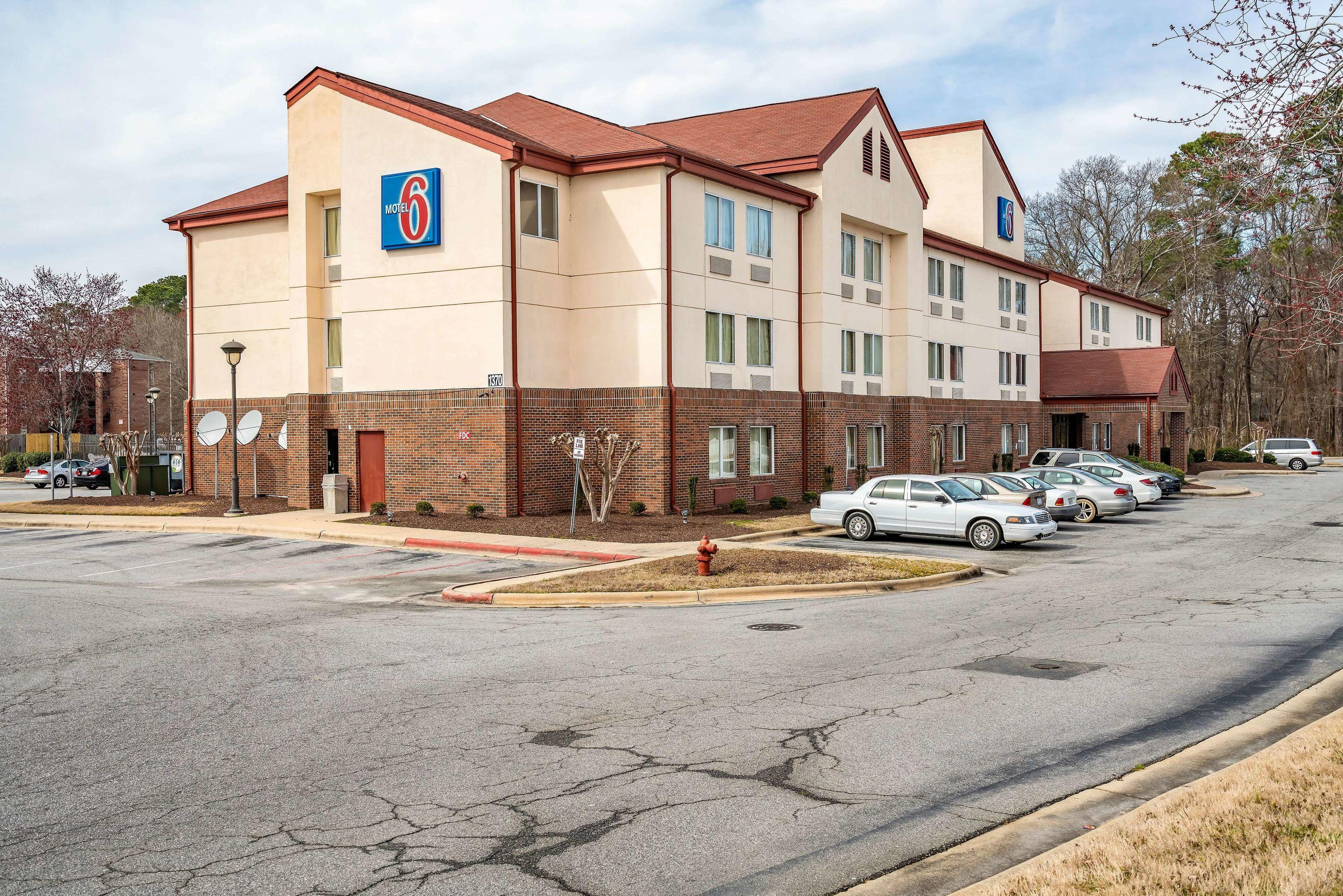 Motel 6 Rocky Mount