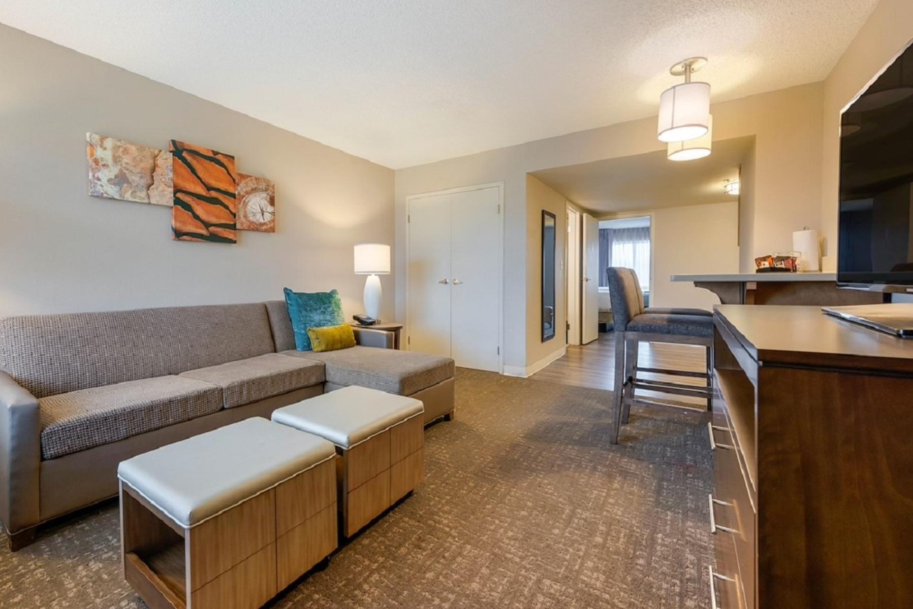 StayBridge Suites Orlando Royale Parc Suites — photo 4