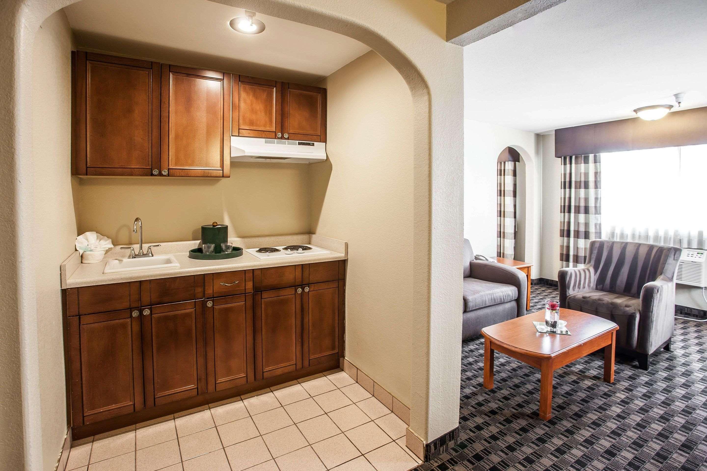 Clarion Renton — photo 3