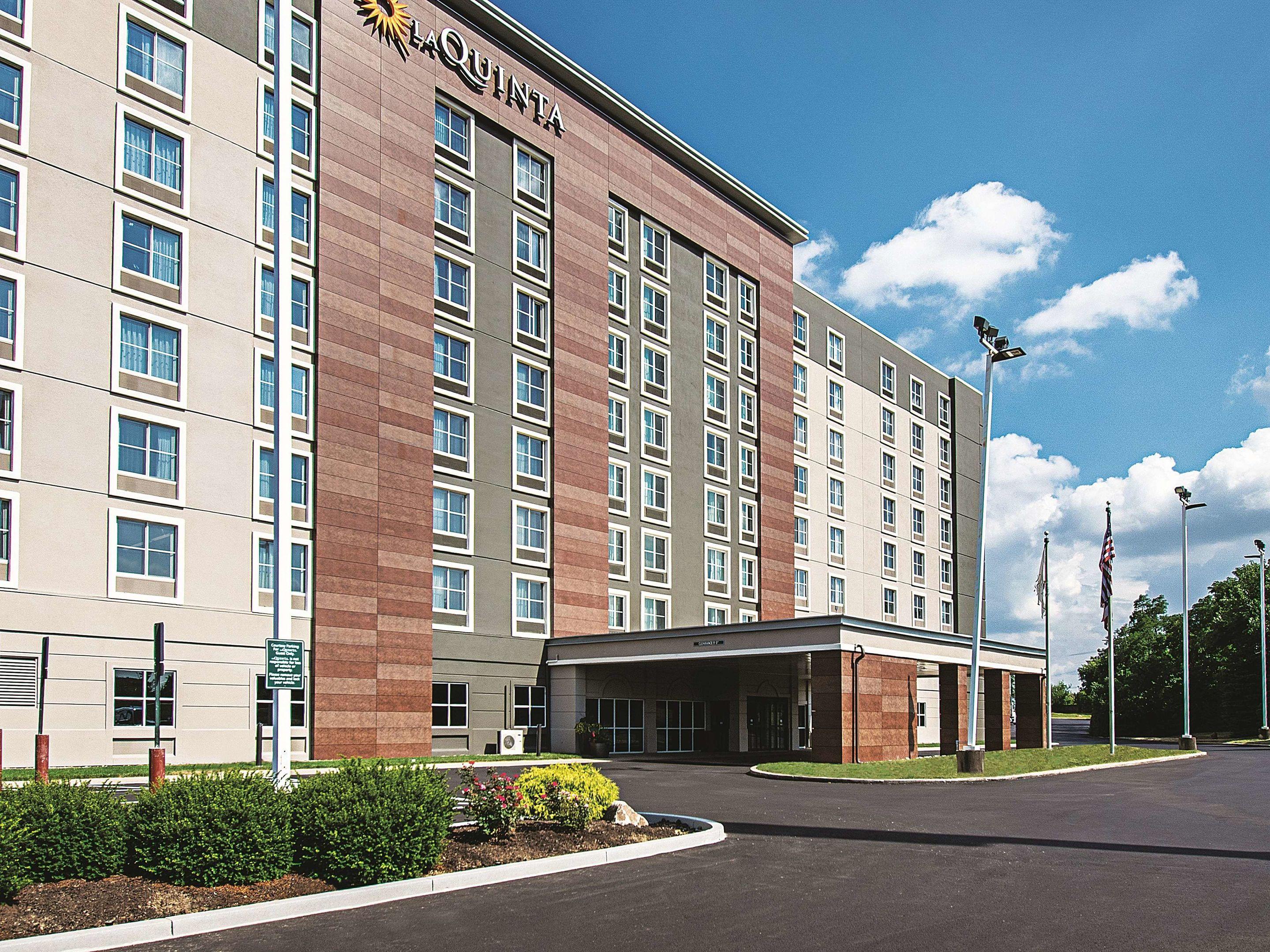 La Quinta Inn & Suites Sharonville — photo 3