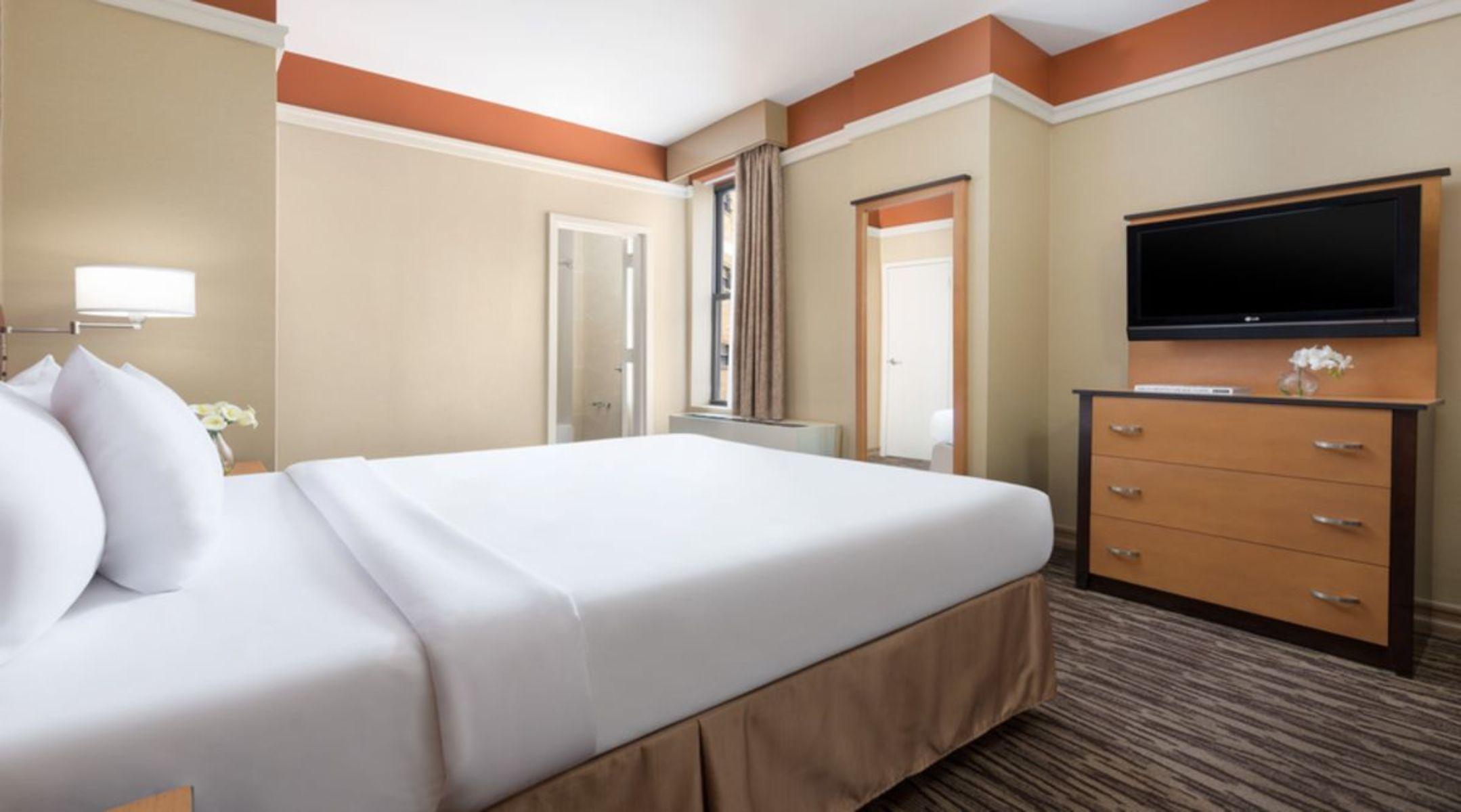 The Hotel @ Fifth Avenue — photo 3