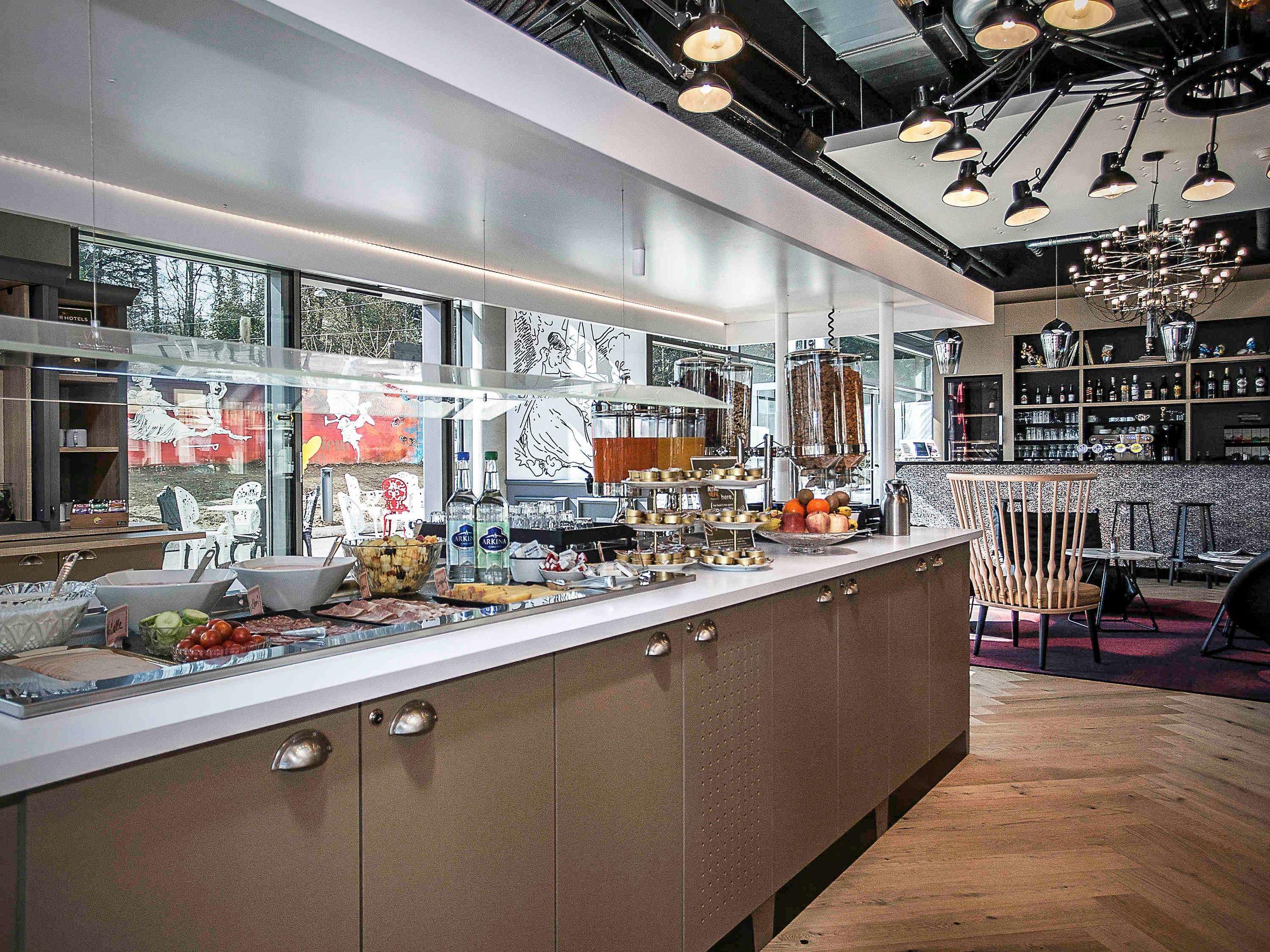 ibis Styles Genève Carouge — photo 5
